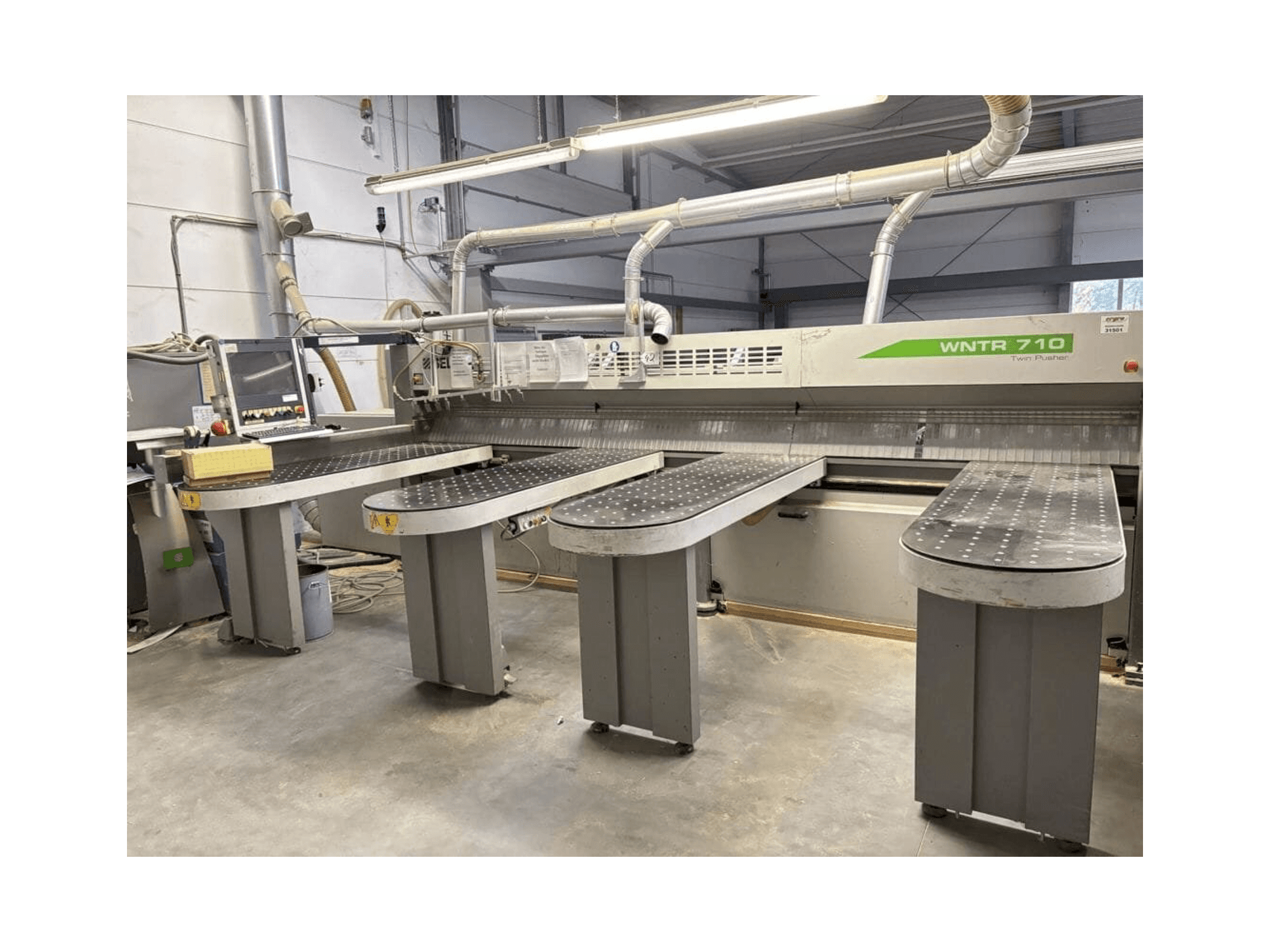 Masina SELCO WNTR 710 eestvaade