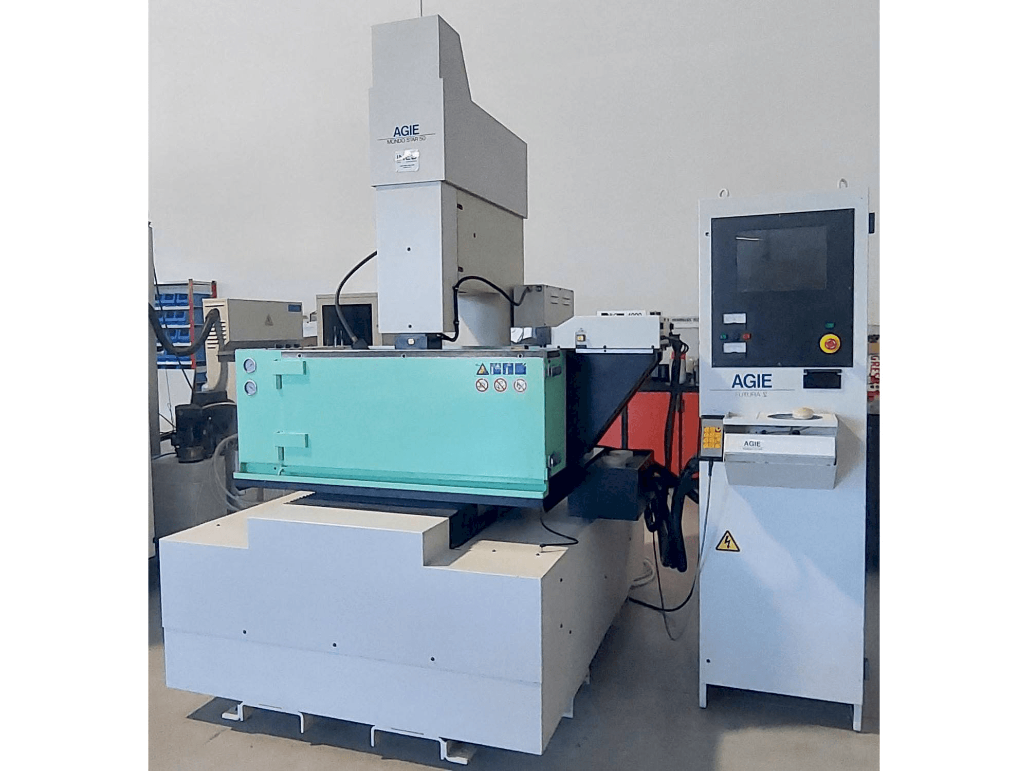 Masina AGIE MONDO STAR 50 eestvaade