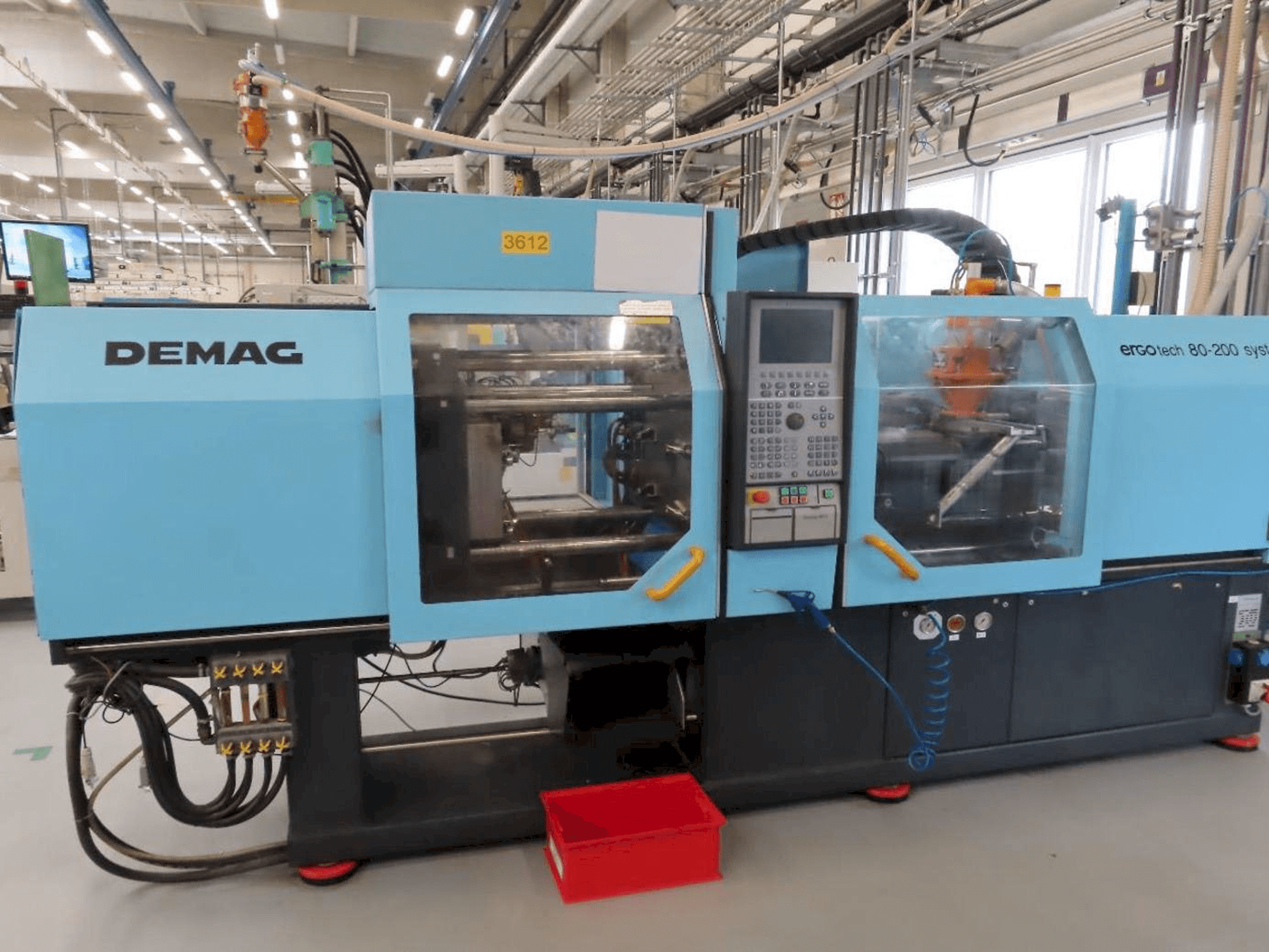 Masina DEMAG Ergotech 80-200 System eestvaade