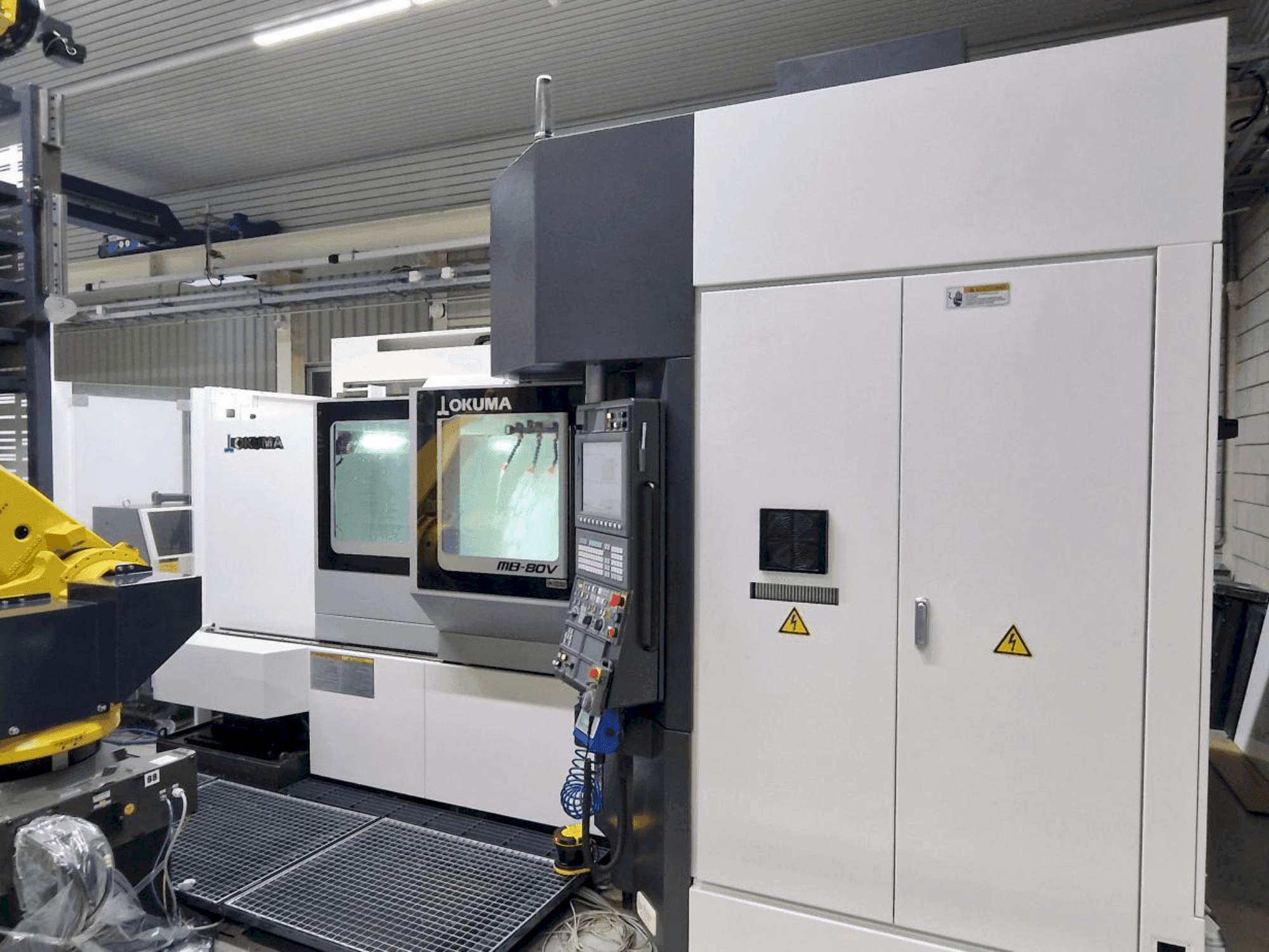 Masina Okuma MB 80V eestvaade