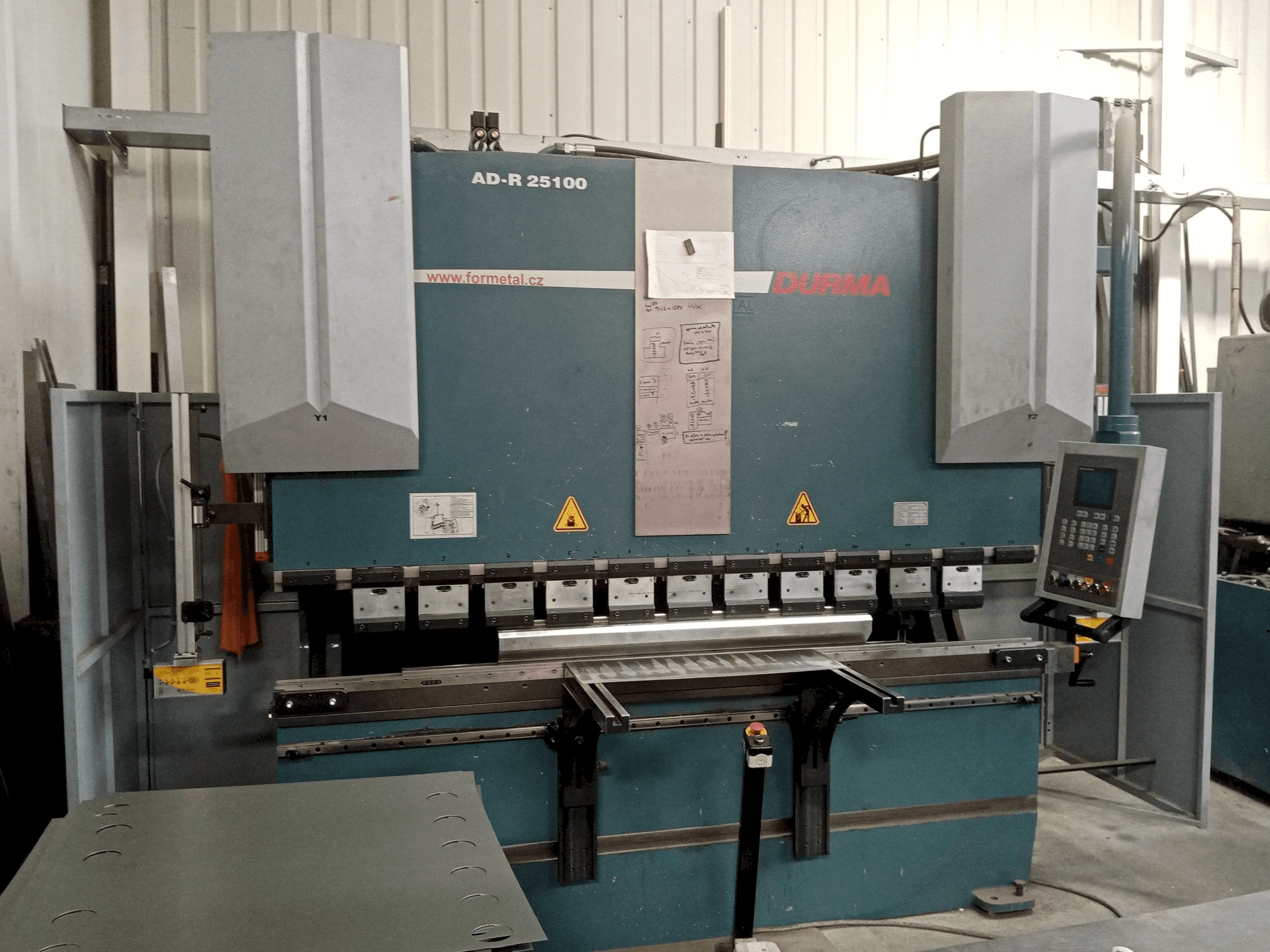 Masina Durma AD-R 25100 eestvaade