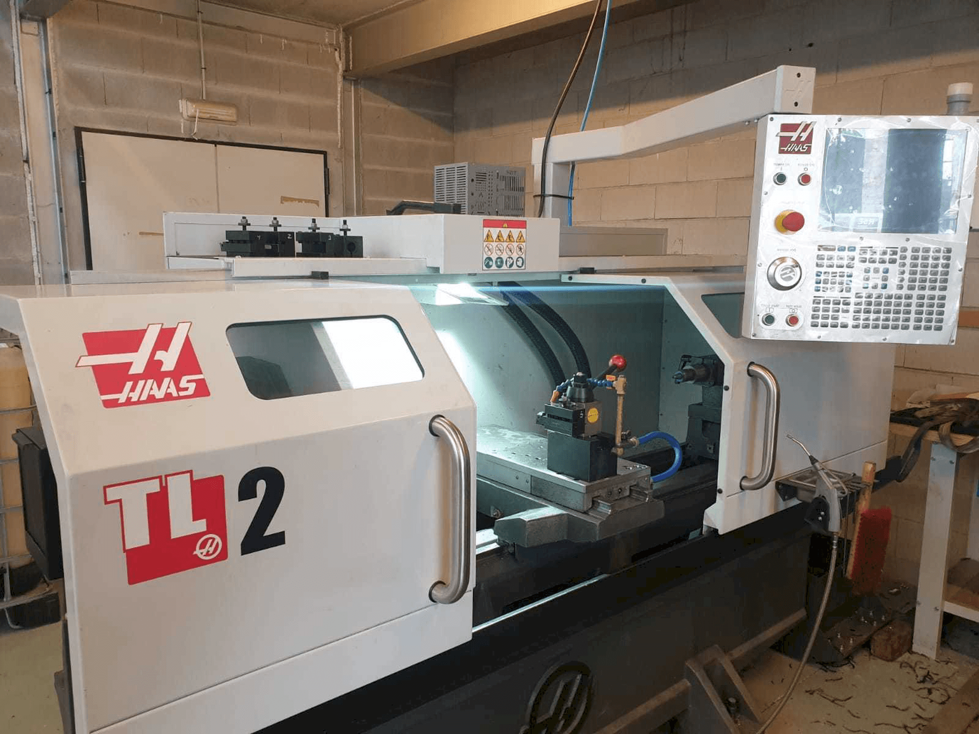 Masina HAAS TL-2 eestvaade