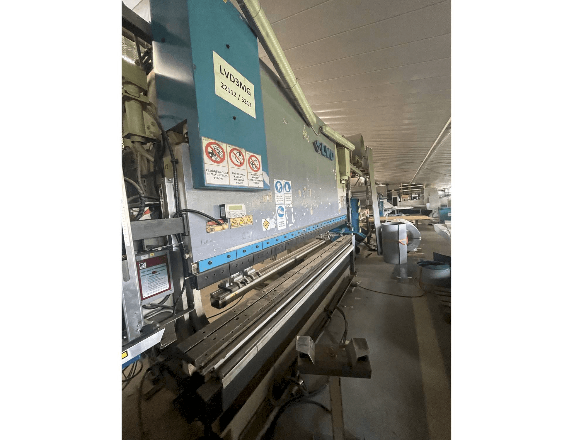 Masina LVD Ppeb 110/30 eestvaade