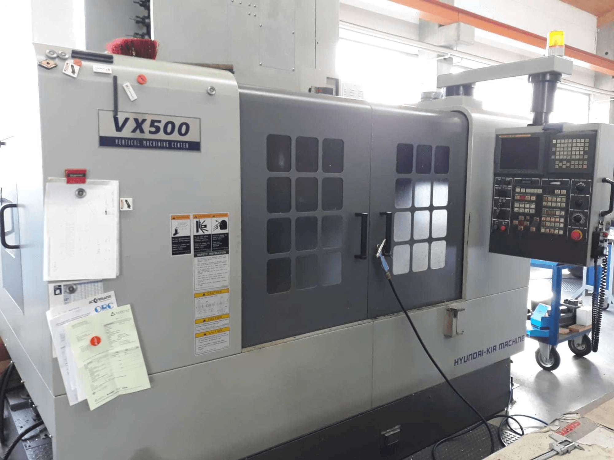 Masina Hyundai Kia VX500 eestvaade