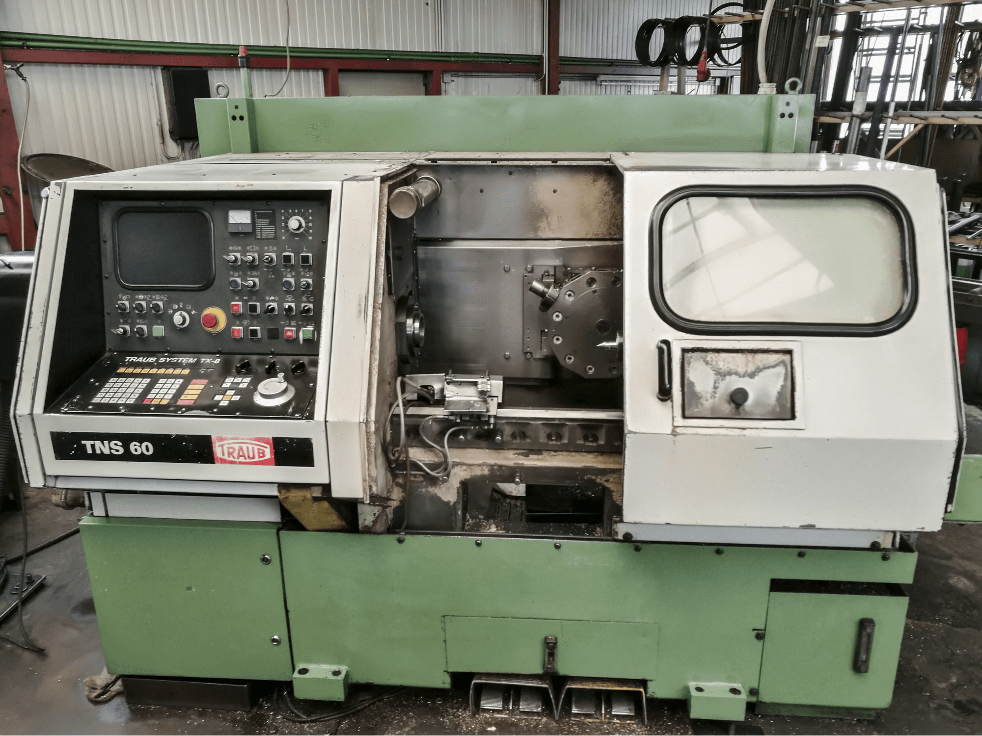 Masina TRAUB TNS 60 eestvaade