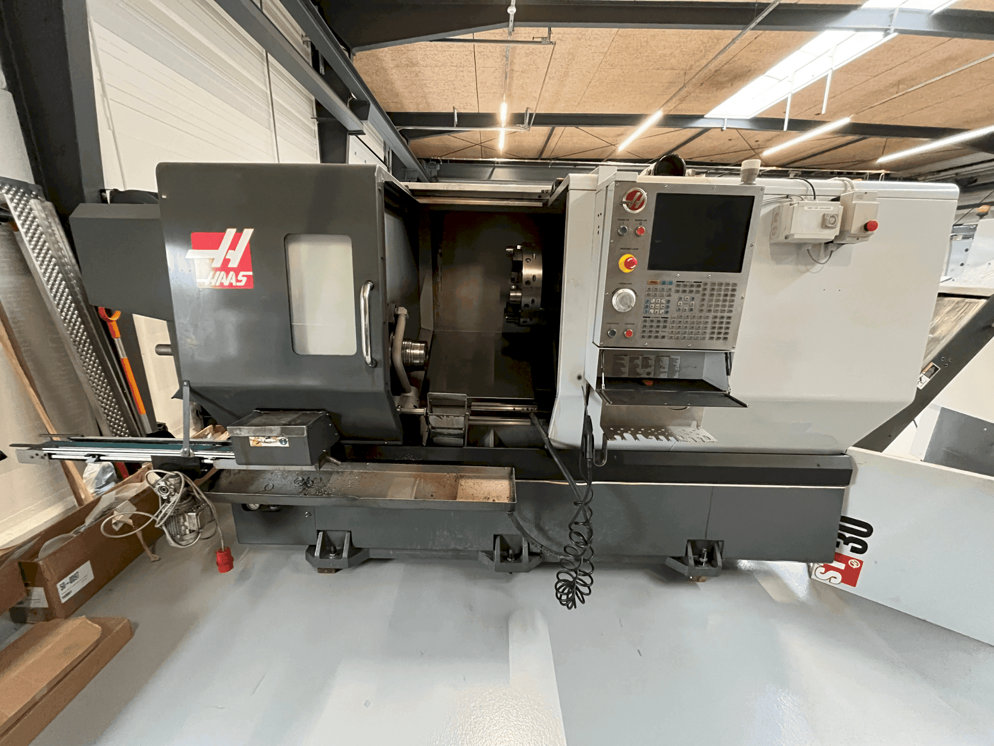 Masina HAAS ST-30 eestvaade
