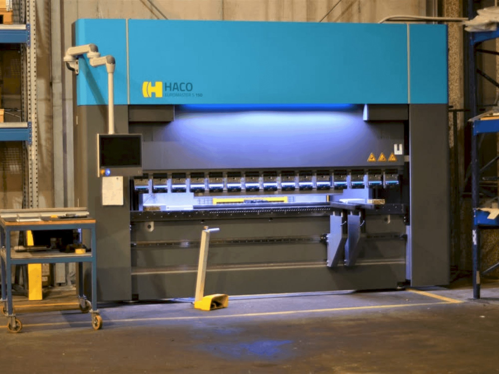 Masina HACO Euromaster S 30150 eestvaade
