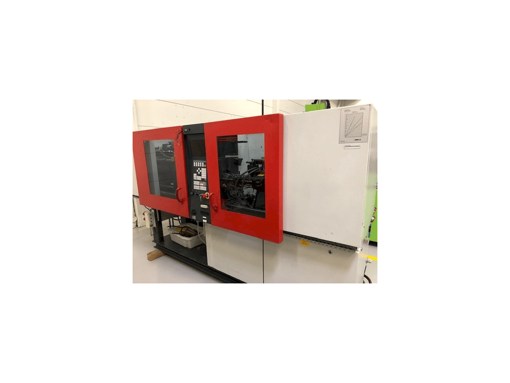 Masina FERROMATIK MILACRON K40 D-E vasaku külje vaade