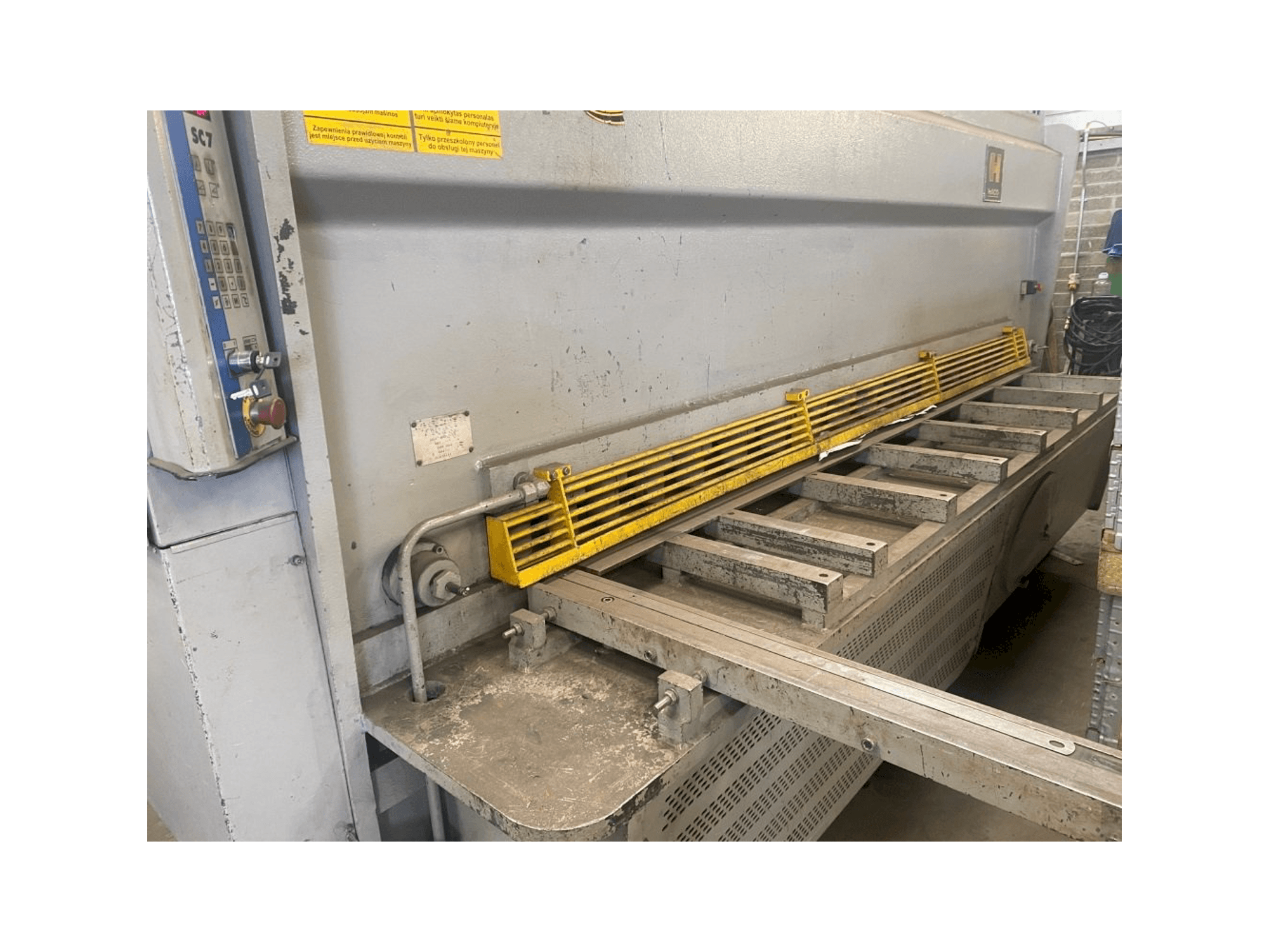 Masina HACO HSLX 3013 eestvaade