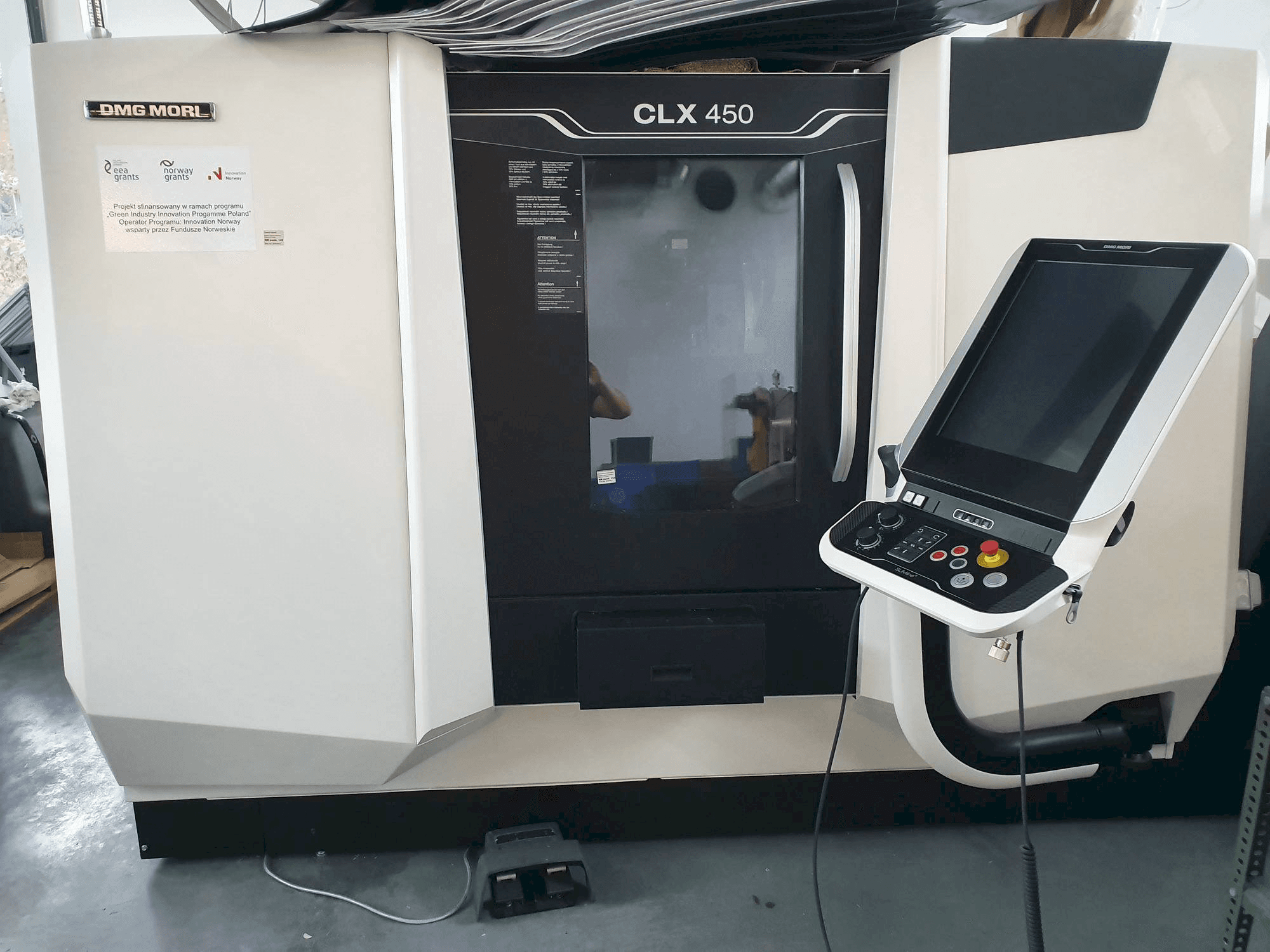 Masina DMG MORI CLX450 eestvaade