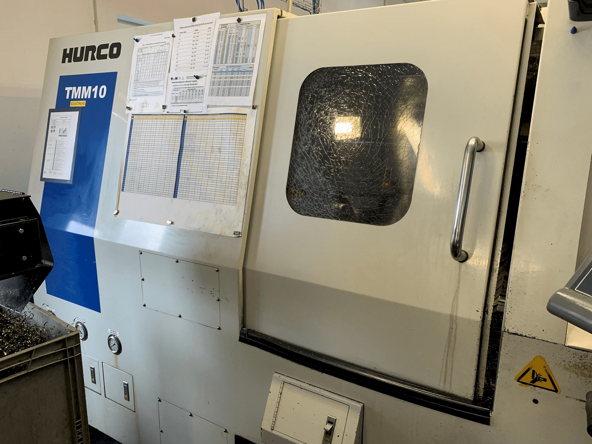 Masina Hurco TMM 10 eestvaade