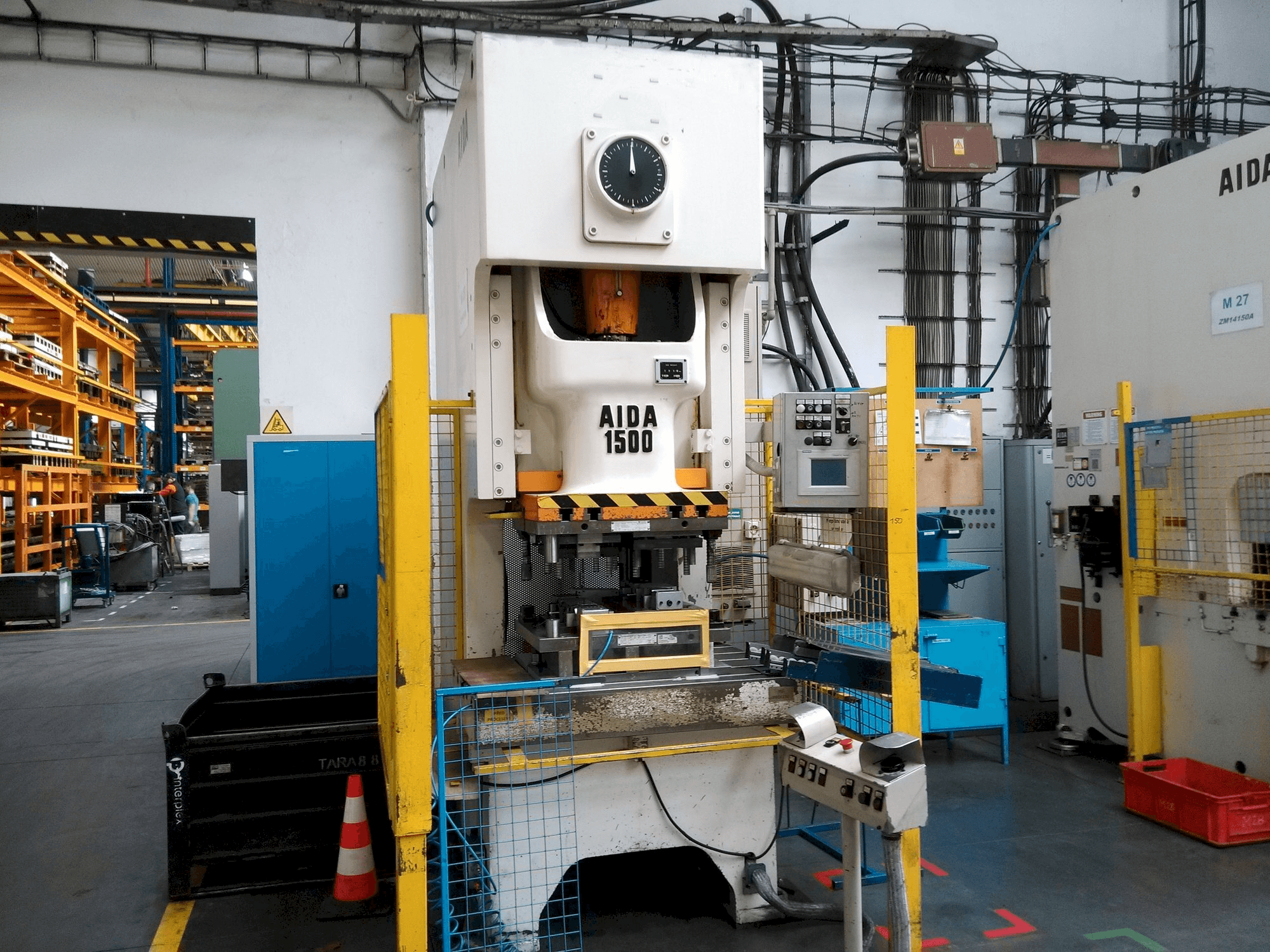 Masina AIDA NC 1-1500 eestvaade