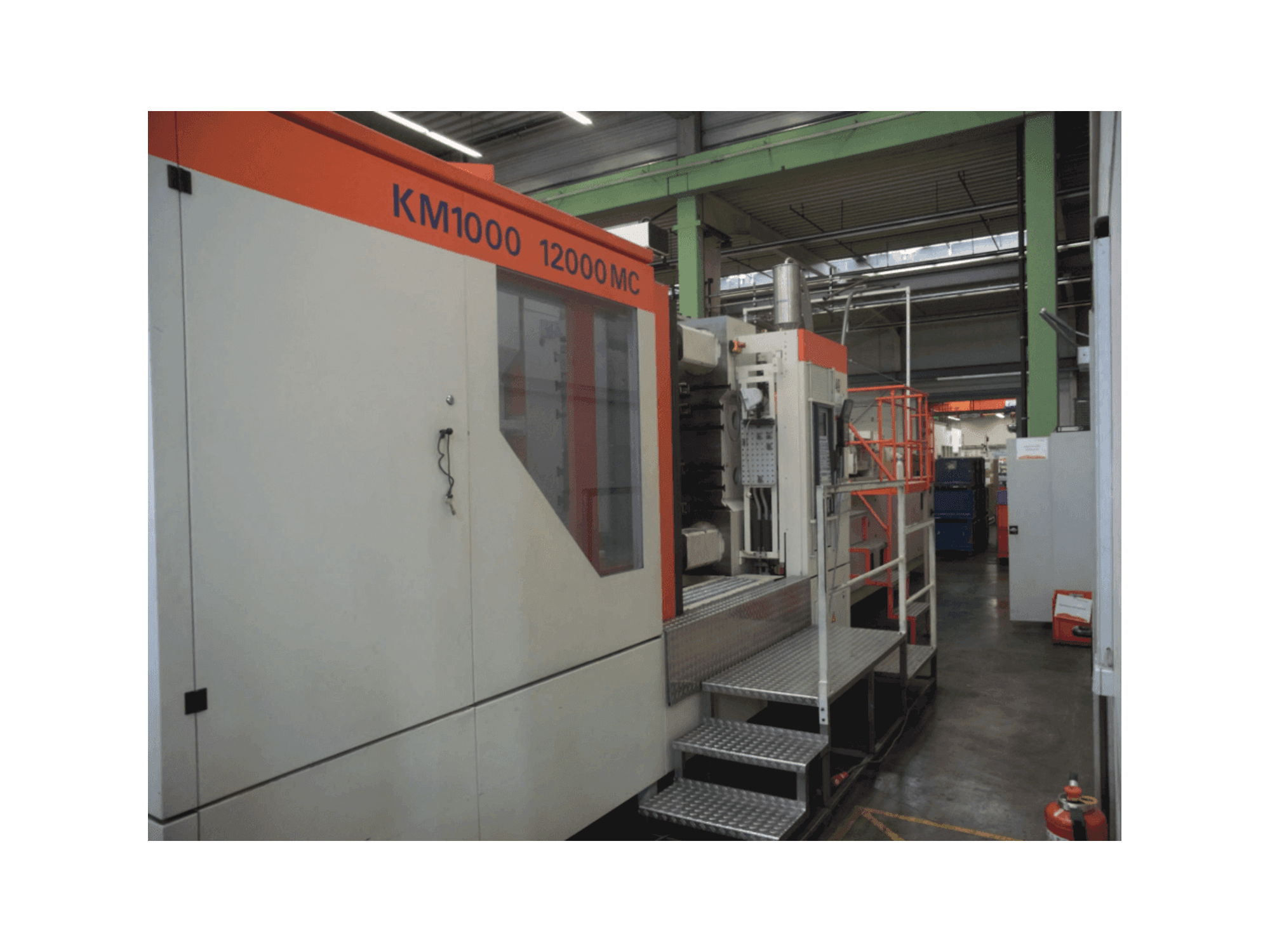 Masina Krauss Maffei 1000-12000 MC eestvaade