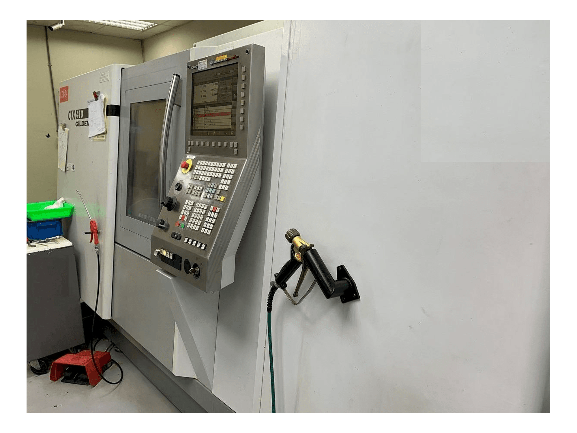 Masina Gildemeister CTX 410V6 eestvaade