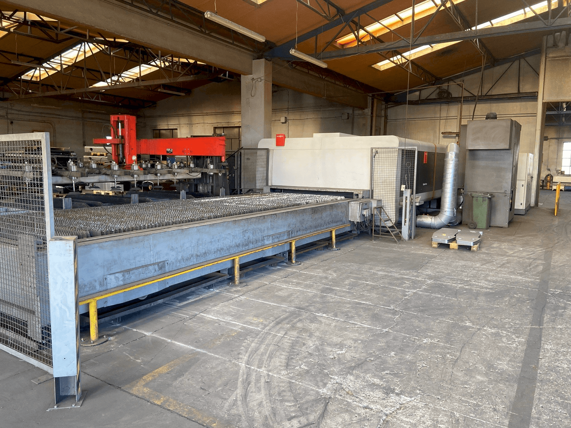 Masina Bystronic BySprint Fiber 6520 eestvaade