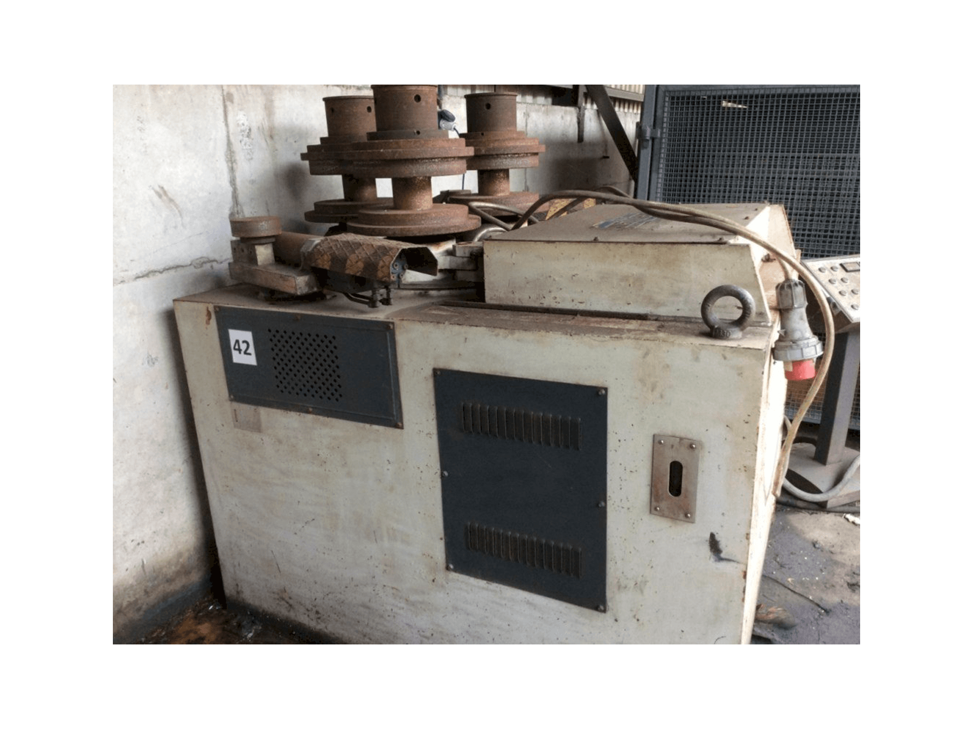 Masina Sahinler HPK-120 eestvaade