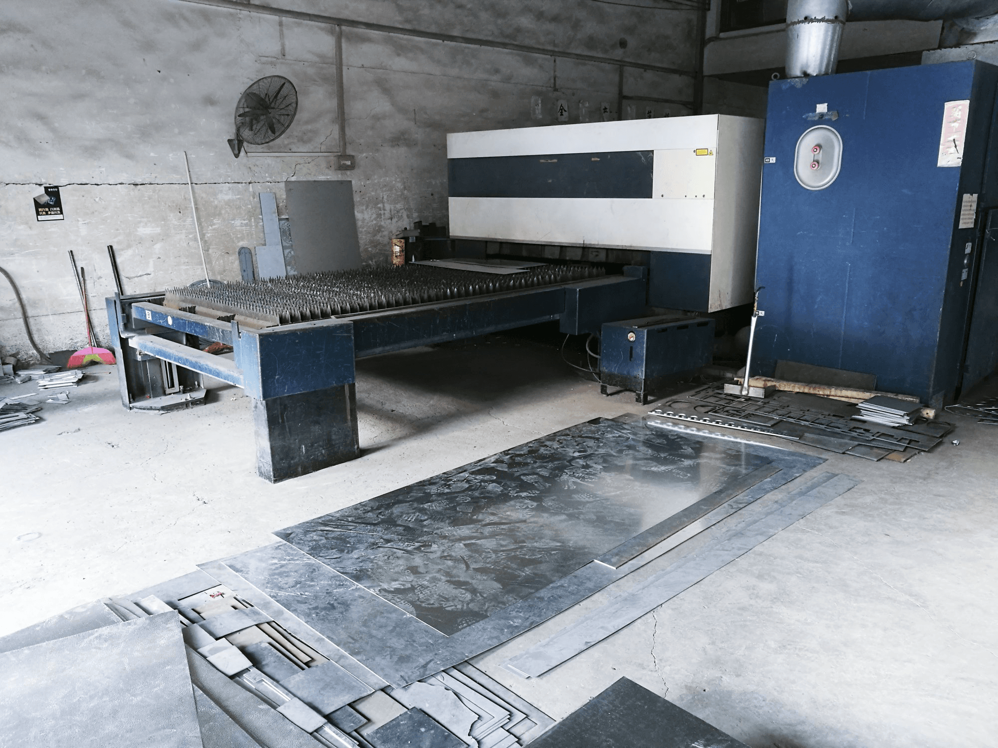 Masinavaade Trumpf TruLaser 3030 paremalt