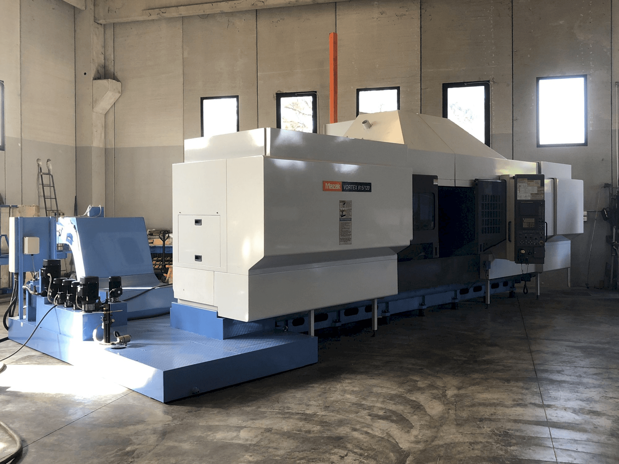 Masina Mazak VORTEX 815/120 eestvaade