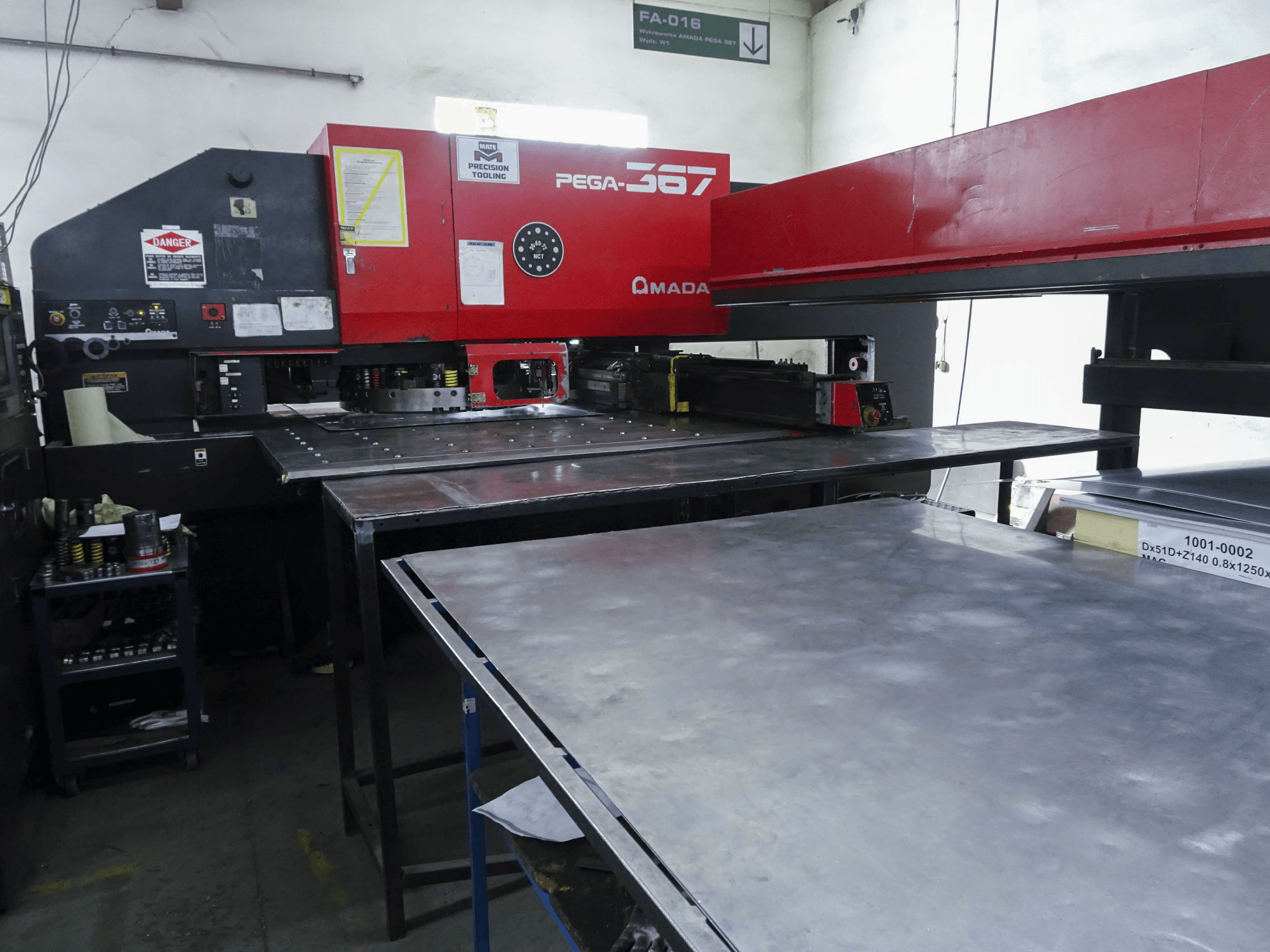 Masinavaade AMADA PEGA 367 vasakult