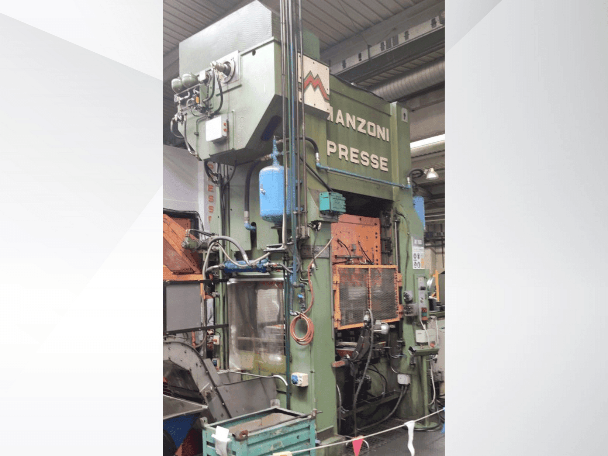 Masina RAVNE PRESSES Manzoni 160 eestvaade