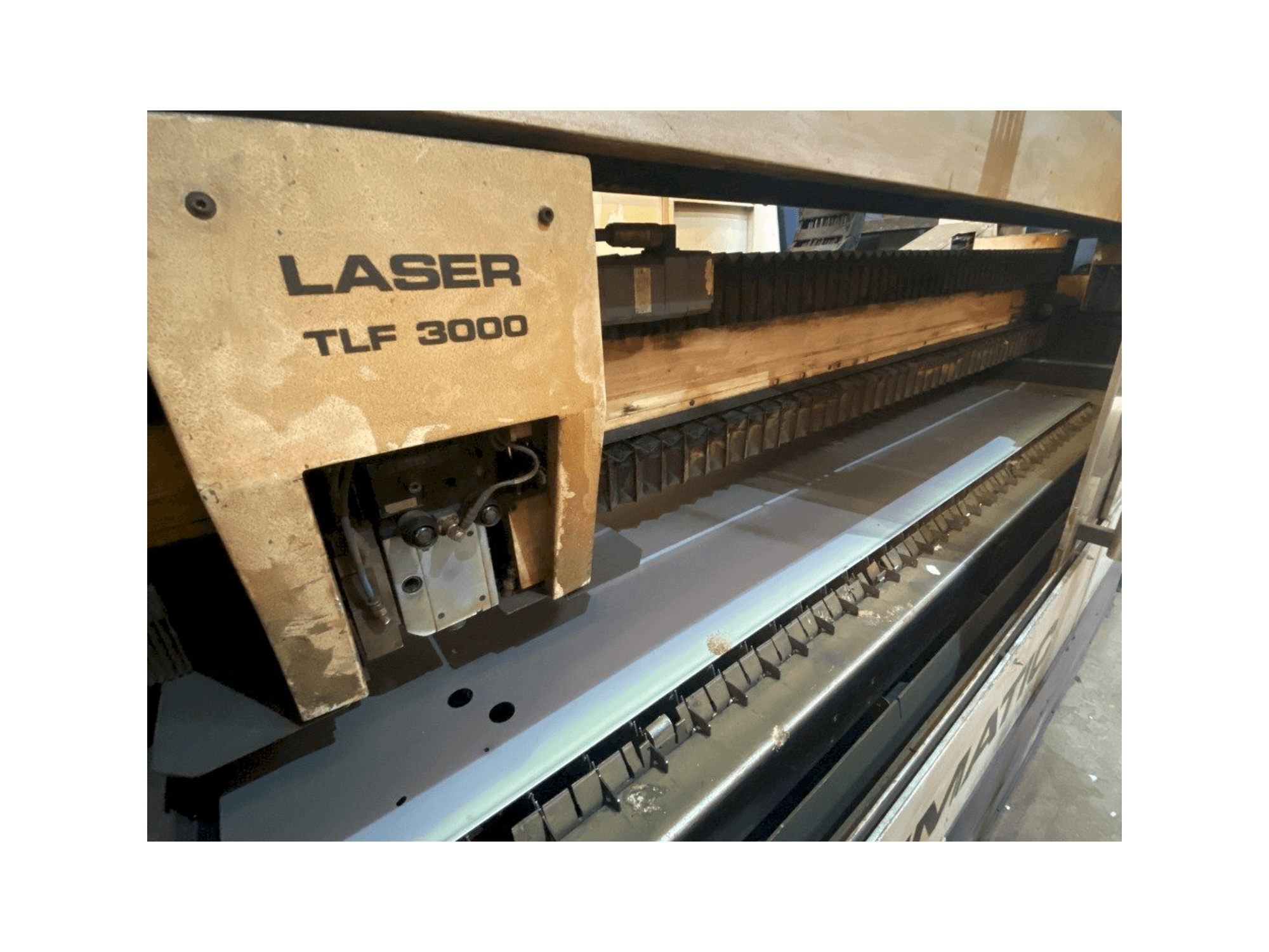 Masina Trumpf TRUMATIC L2530 eestvaade