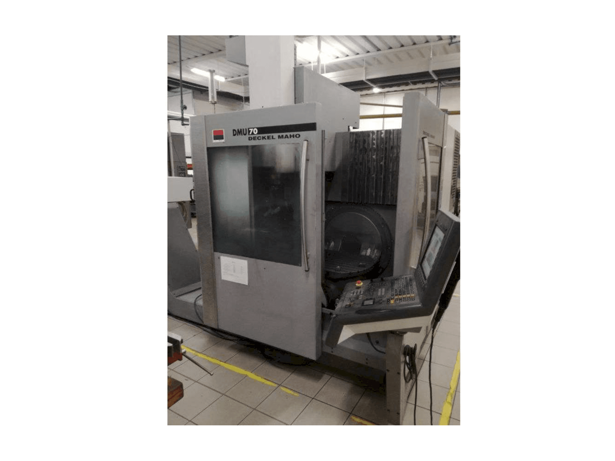 Masina DECKEL MAHO DMU 70 eestvaade