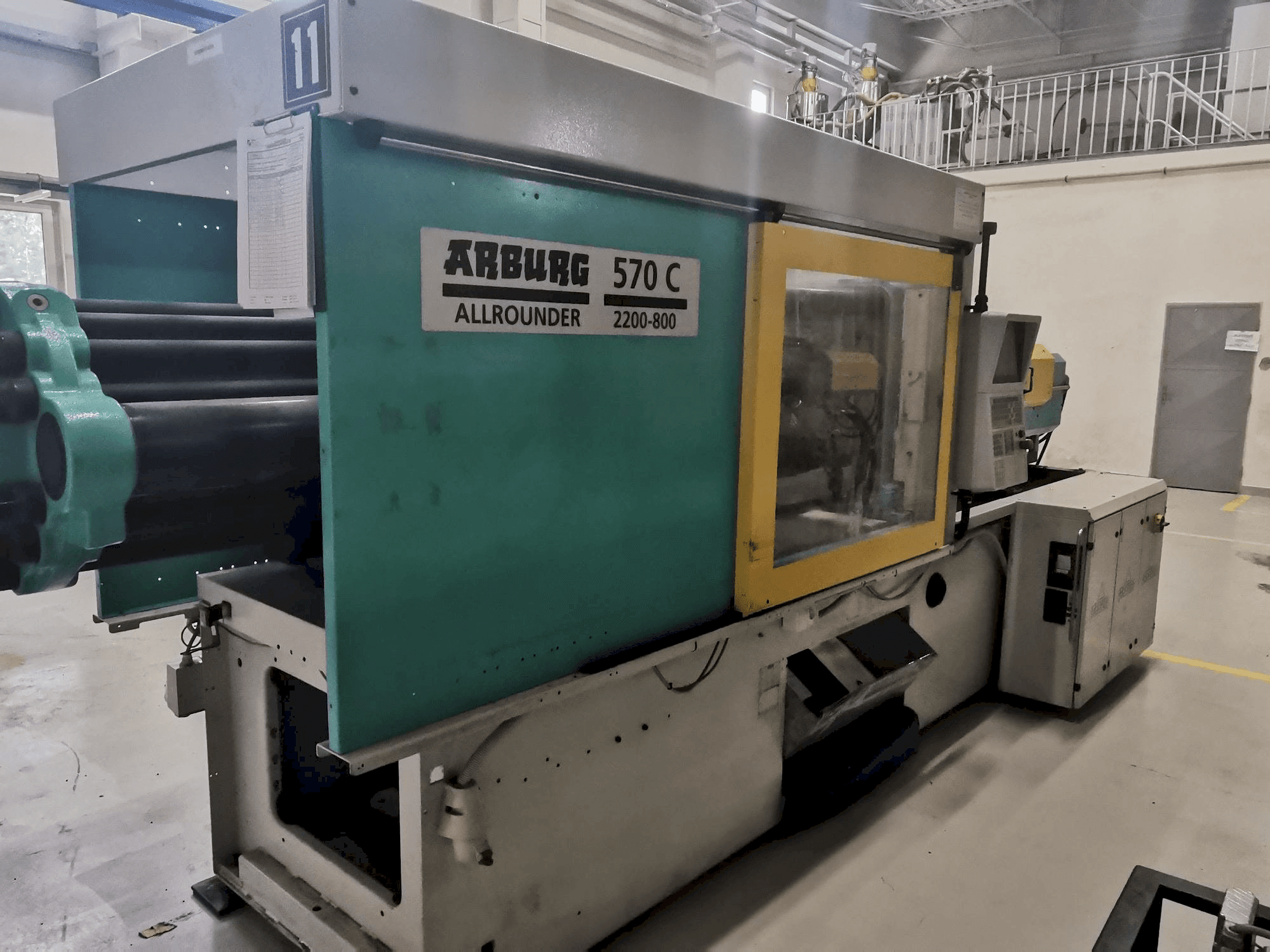 Masina Arburg 570C 2200 - 800 eestvaade