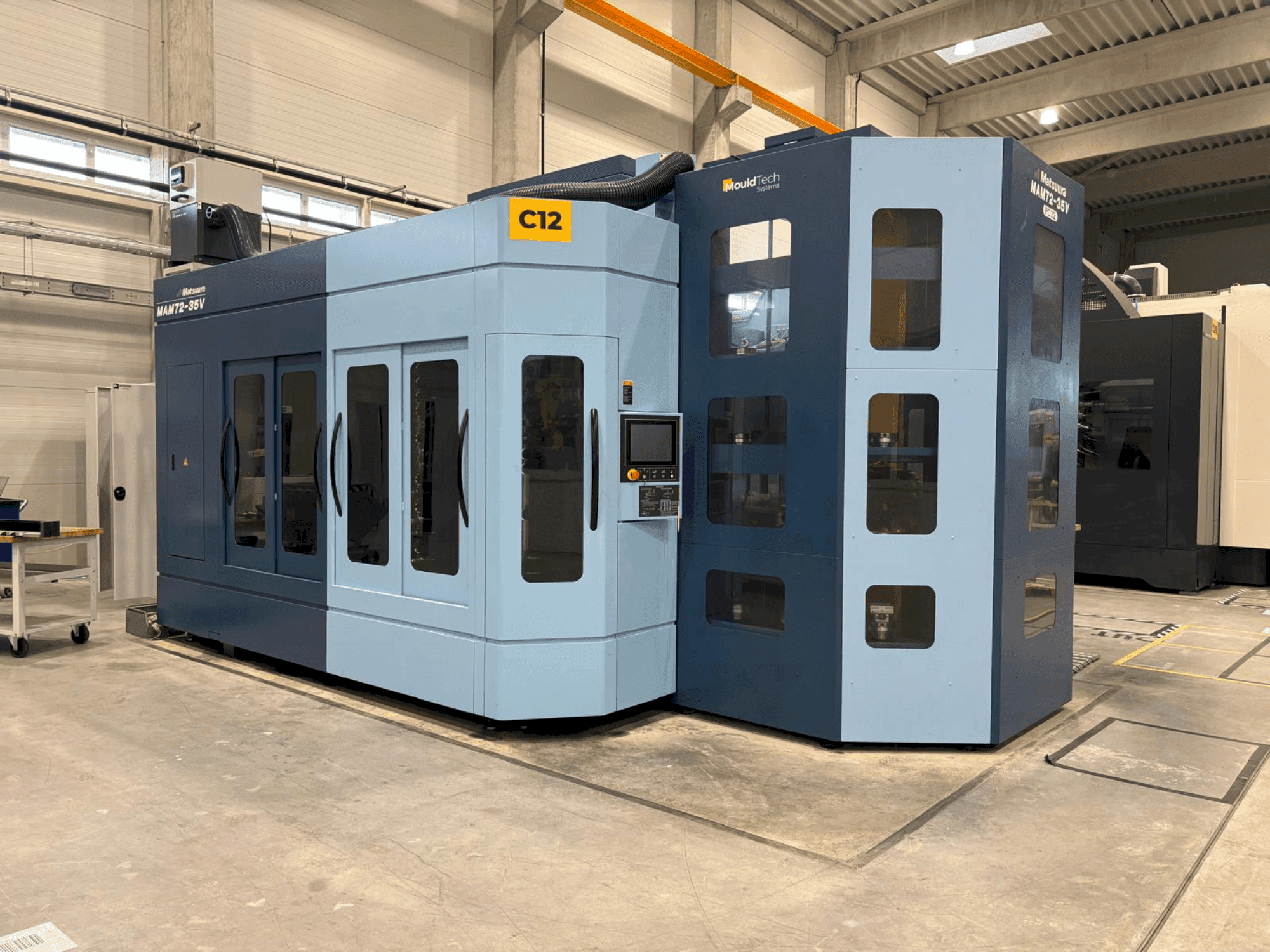 Masina Matsuura MAM72-35V eestvaade