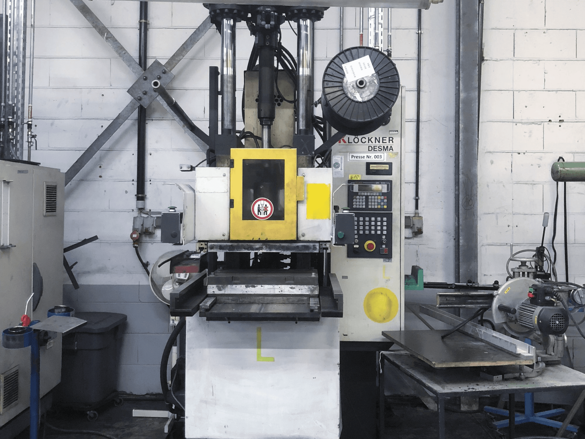 Masina Kloeckner Desma 956.050 ZO eestvaade