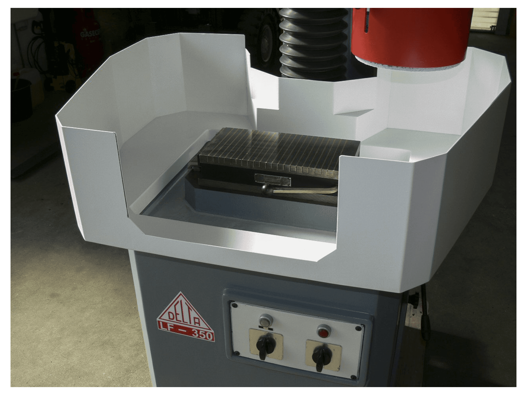 Masina DELTA LF-350 eestvaade