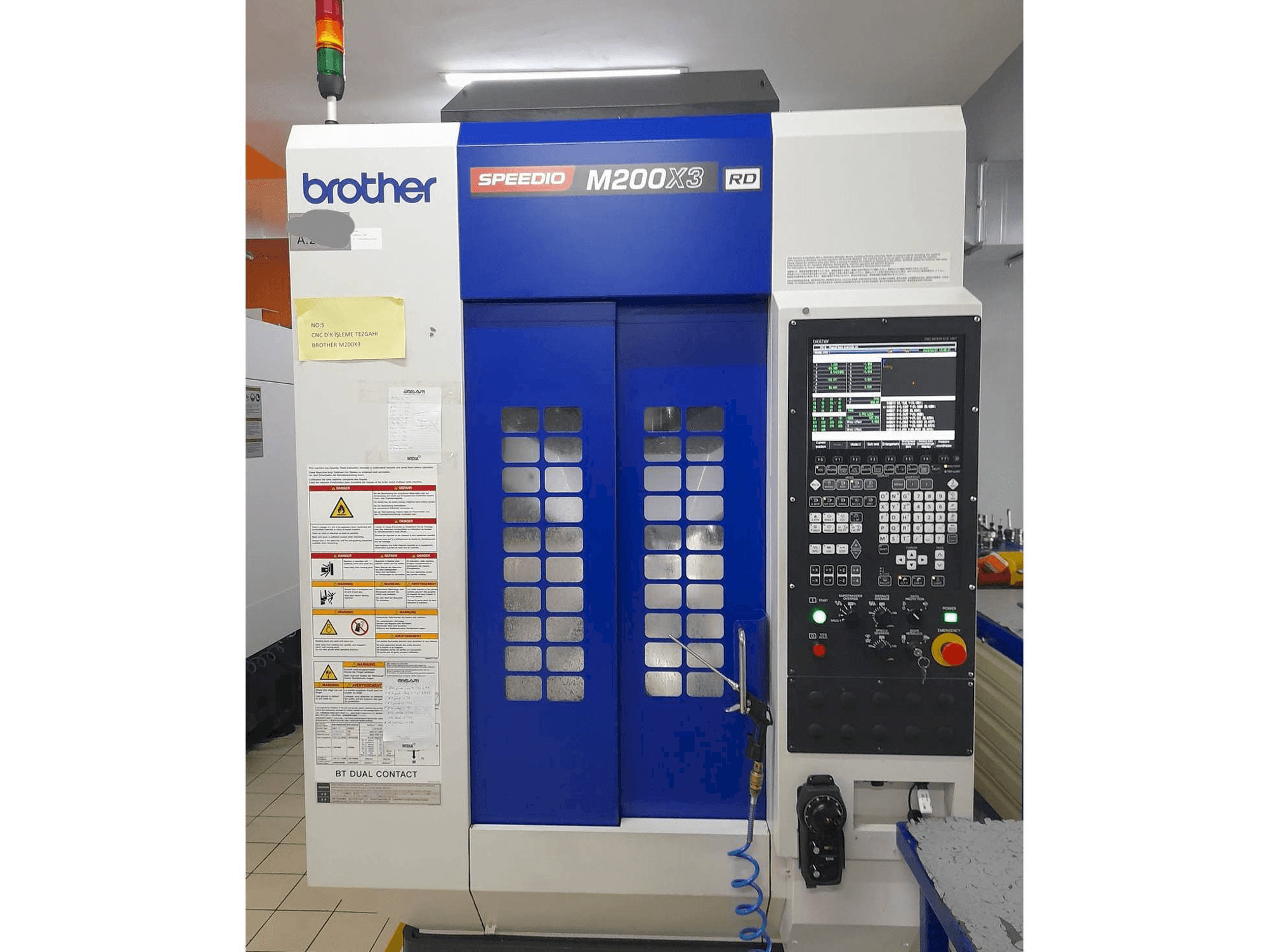 Masina Brother M200X3 eestvaade