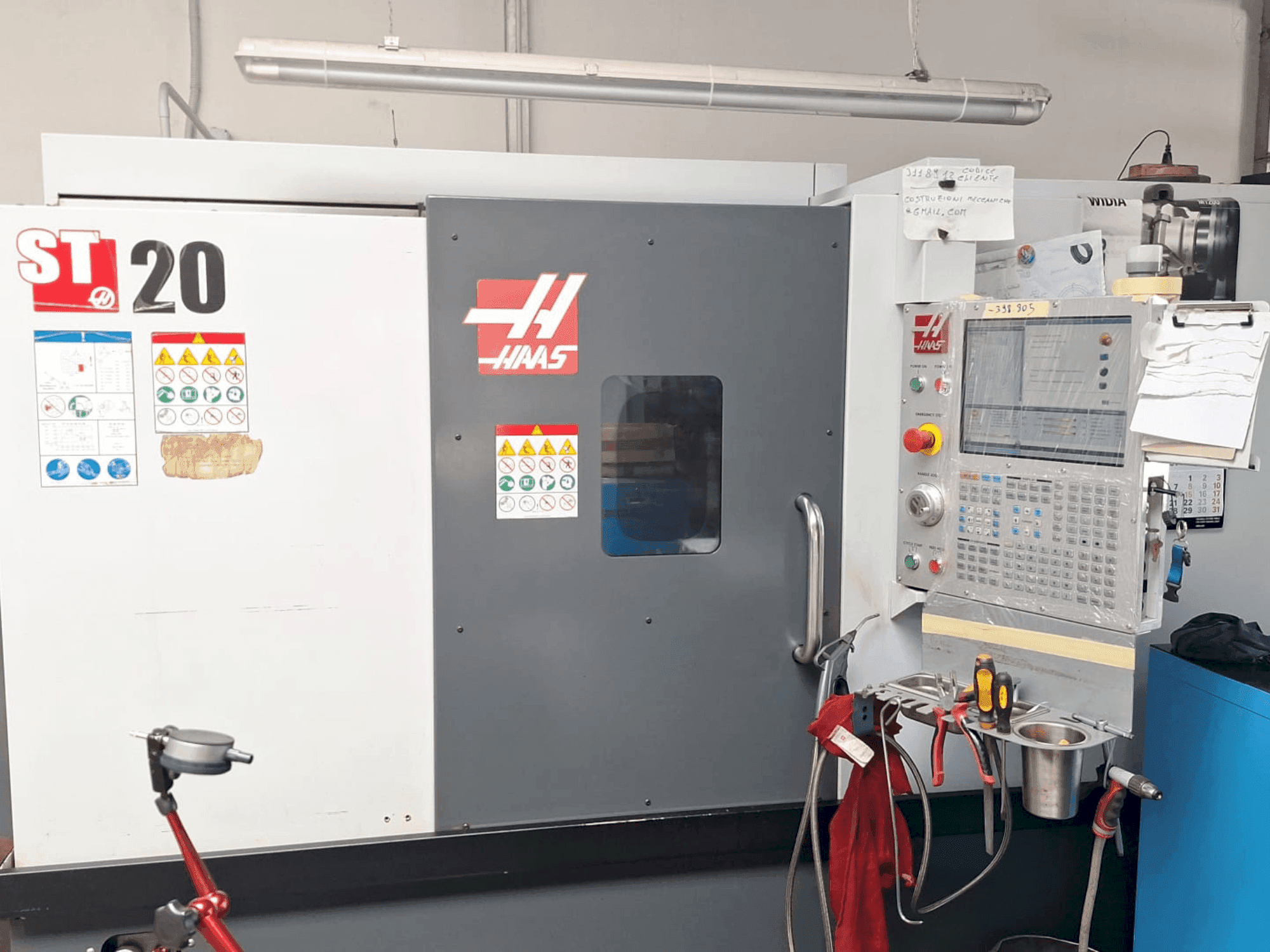 Masina HAAS ST-20 eestvaade