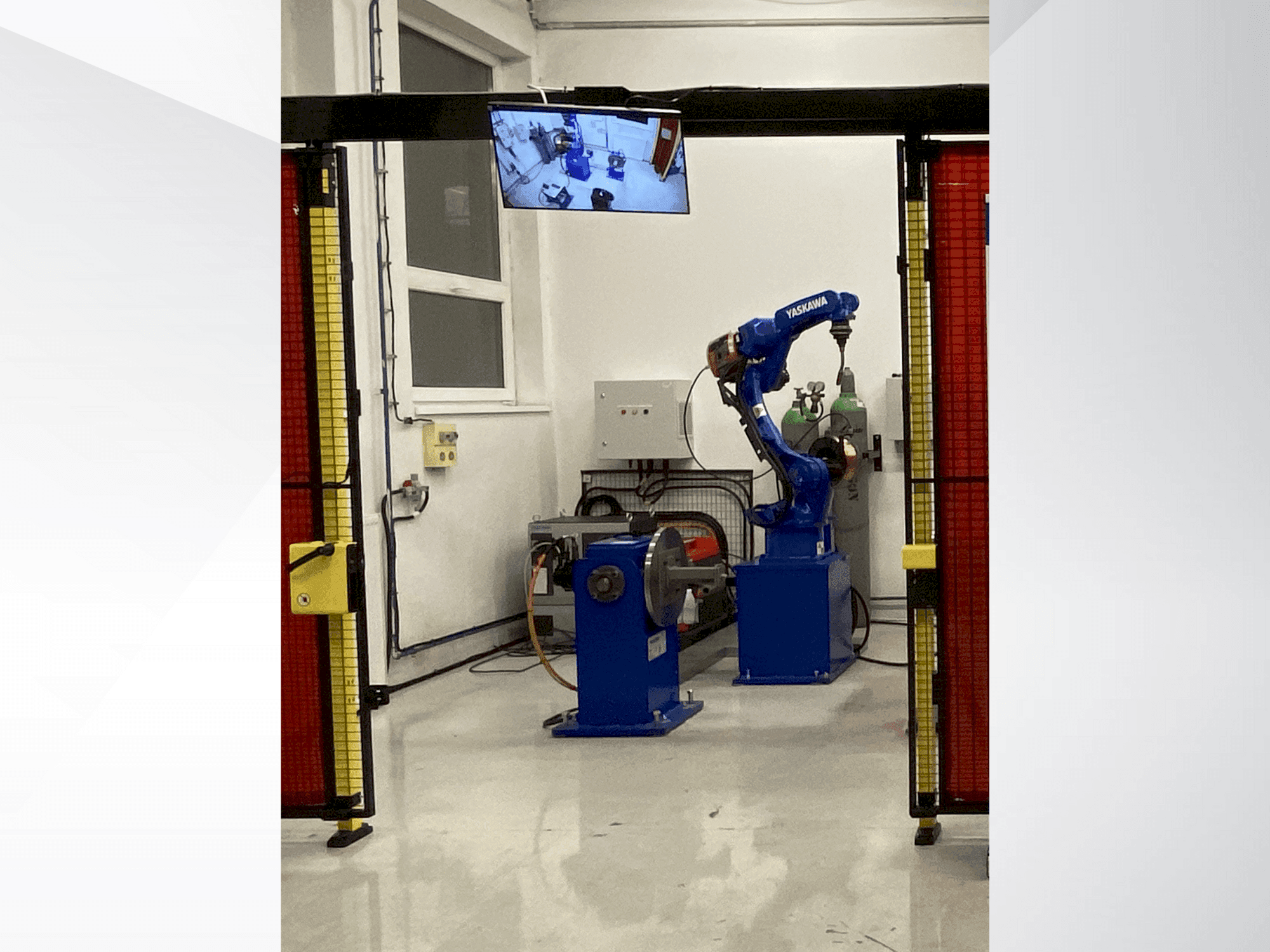 Masina Yaskawa Motoman AR1440 eestvaade
