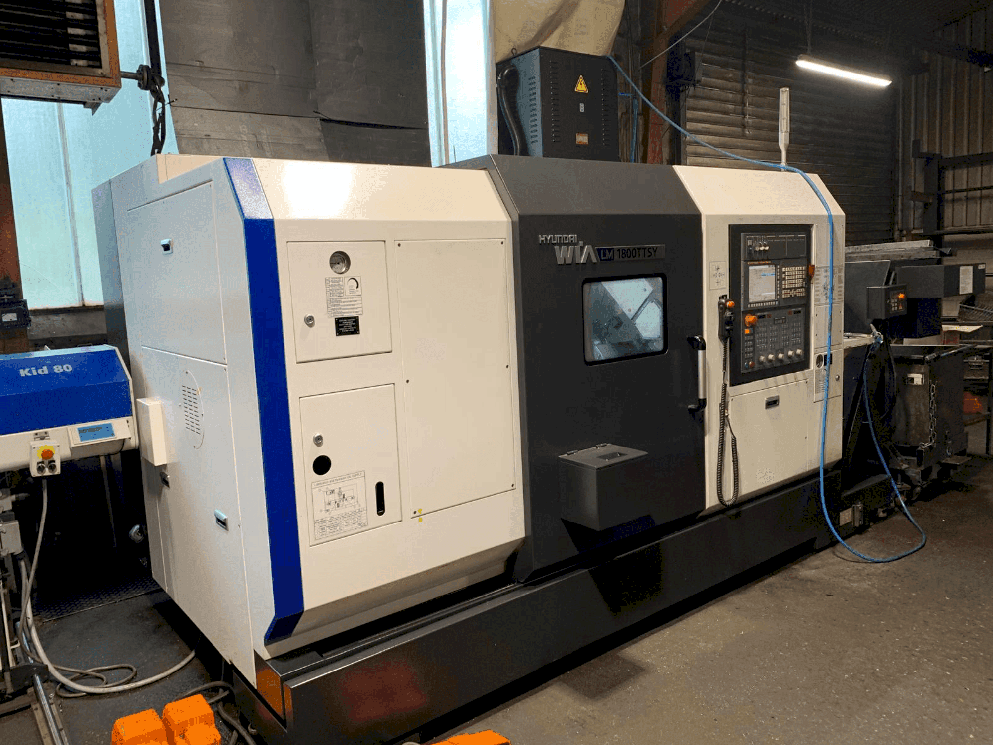 Masina Hyundai Wia LM 1800TTSY eestvaade