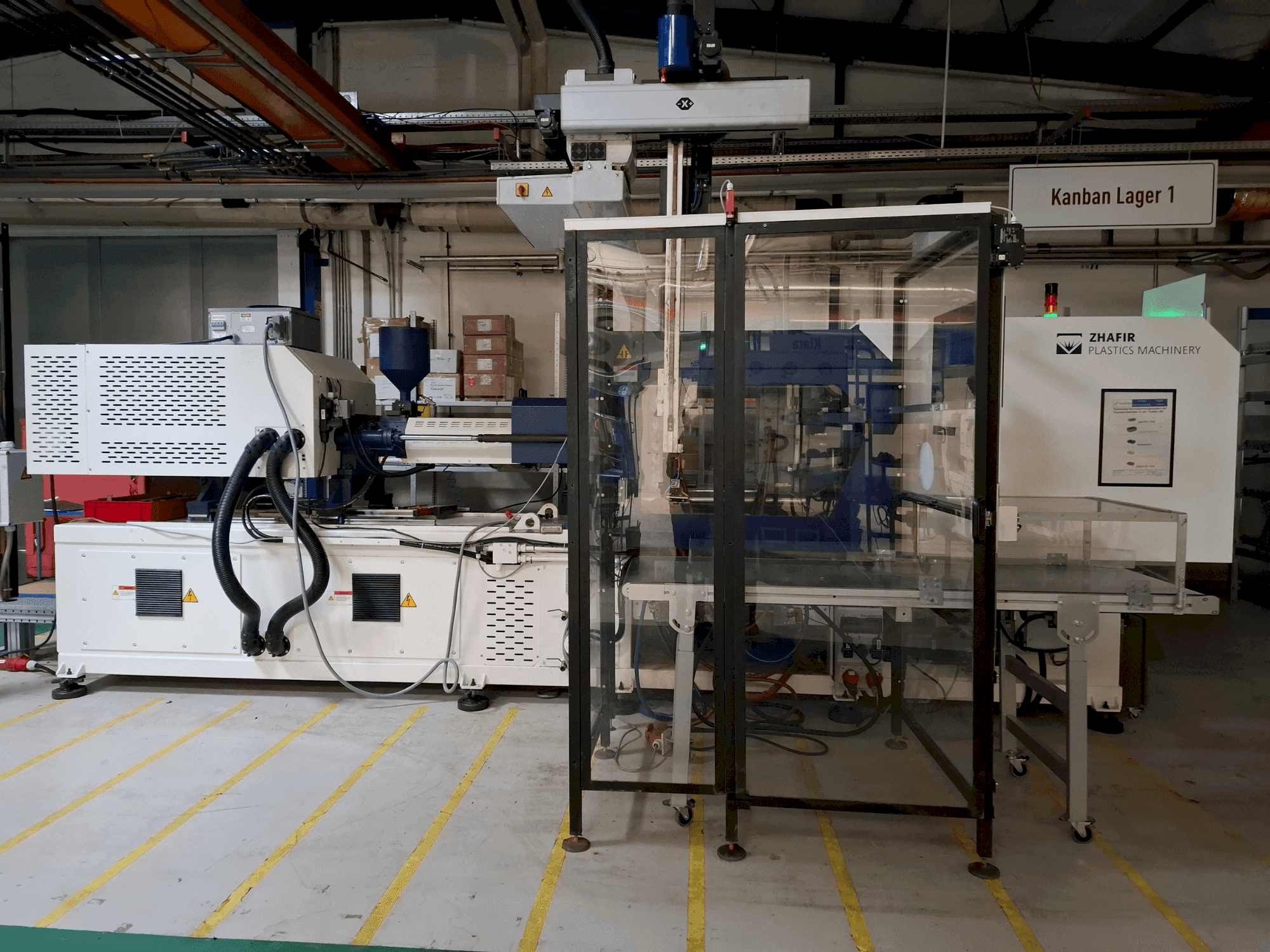 Masina HAITIAN ZHAFIR ZERES ZE1900 külgvaade