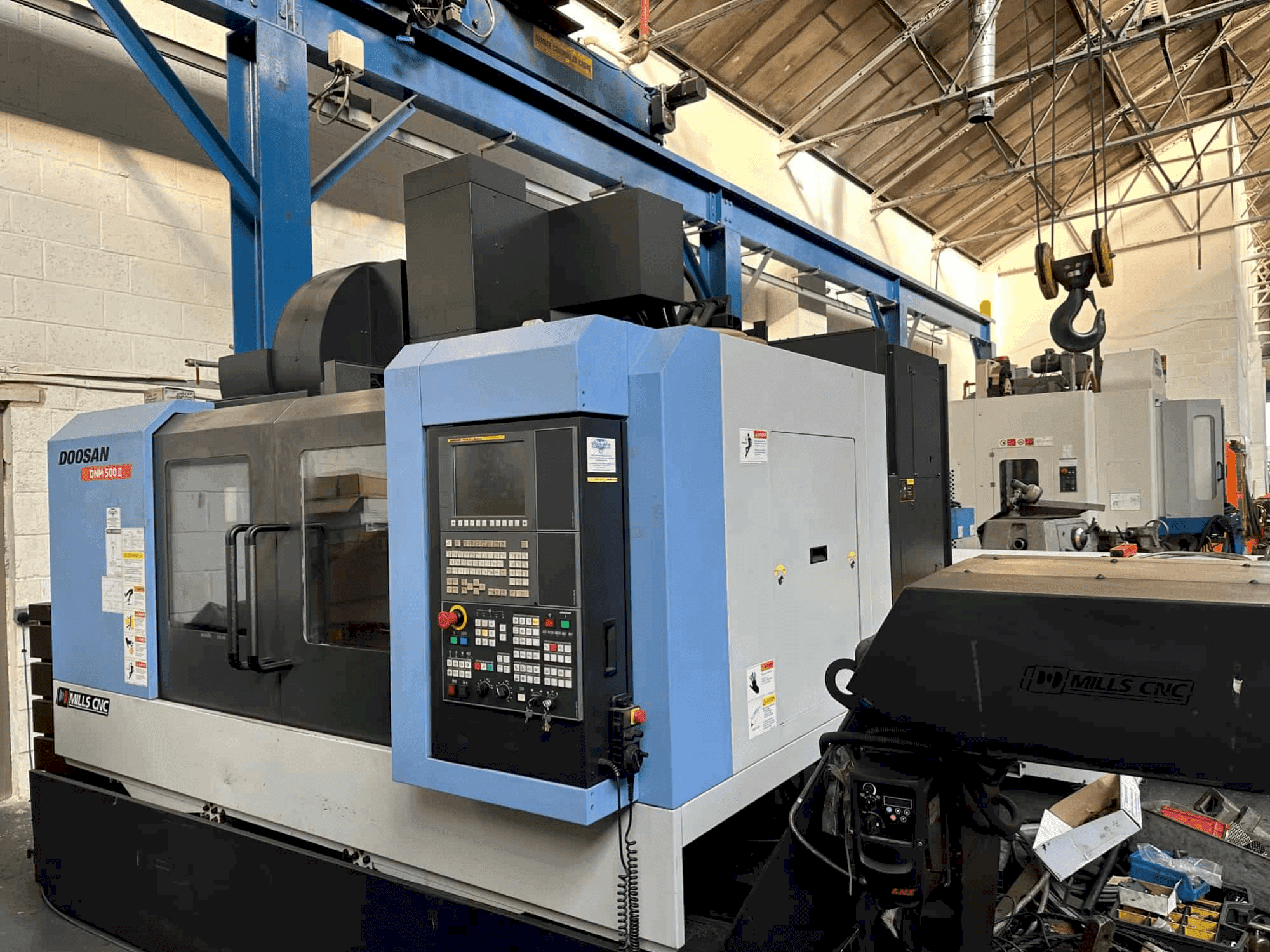 Masina DOOSAN DNM 500 II eestvaade