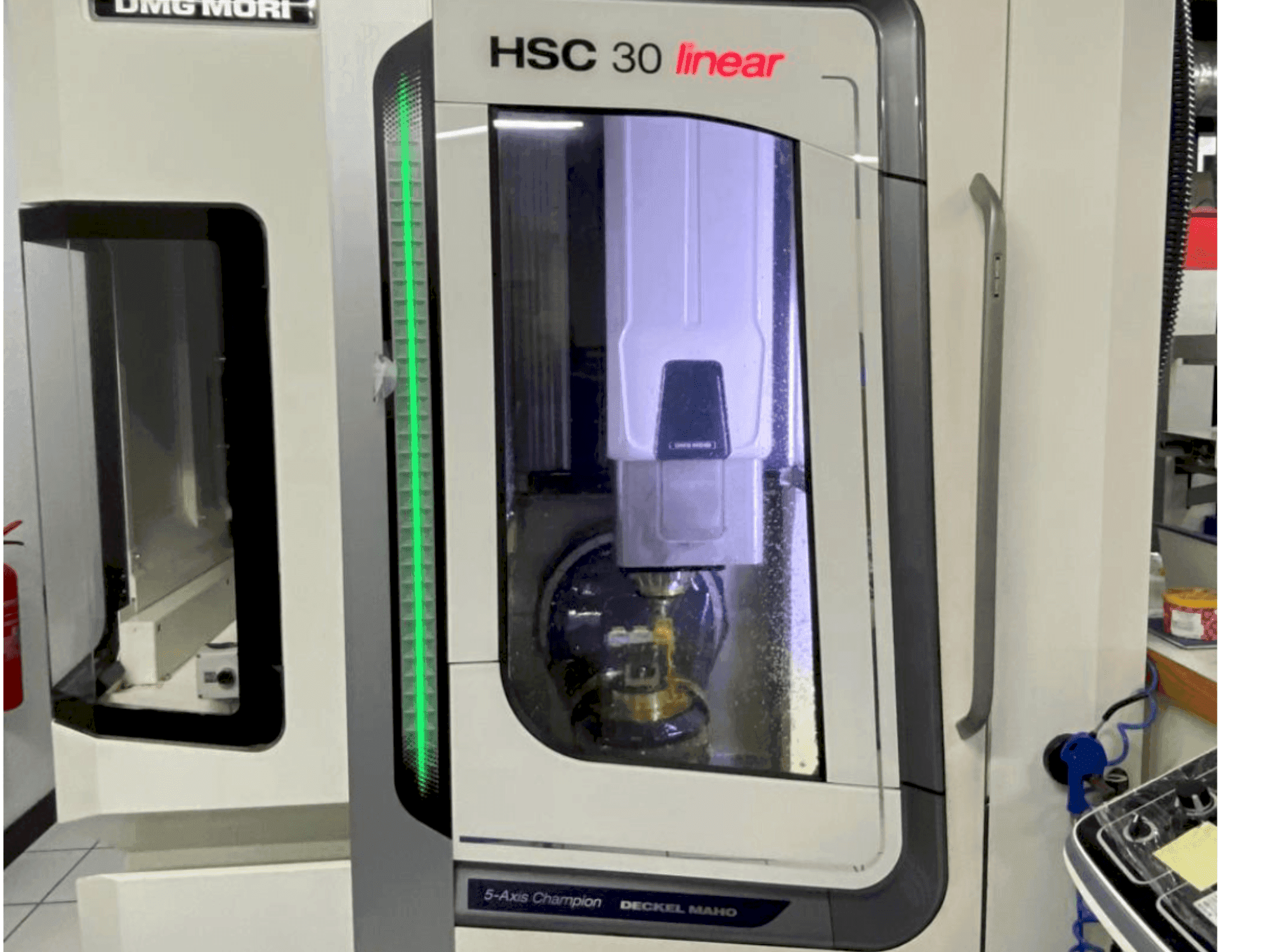 Masina DMG MORI HSC 30 linear eestvaade