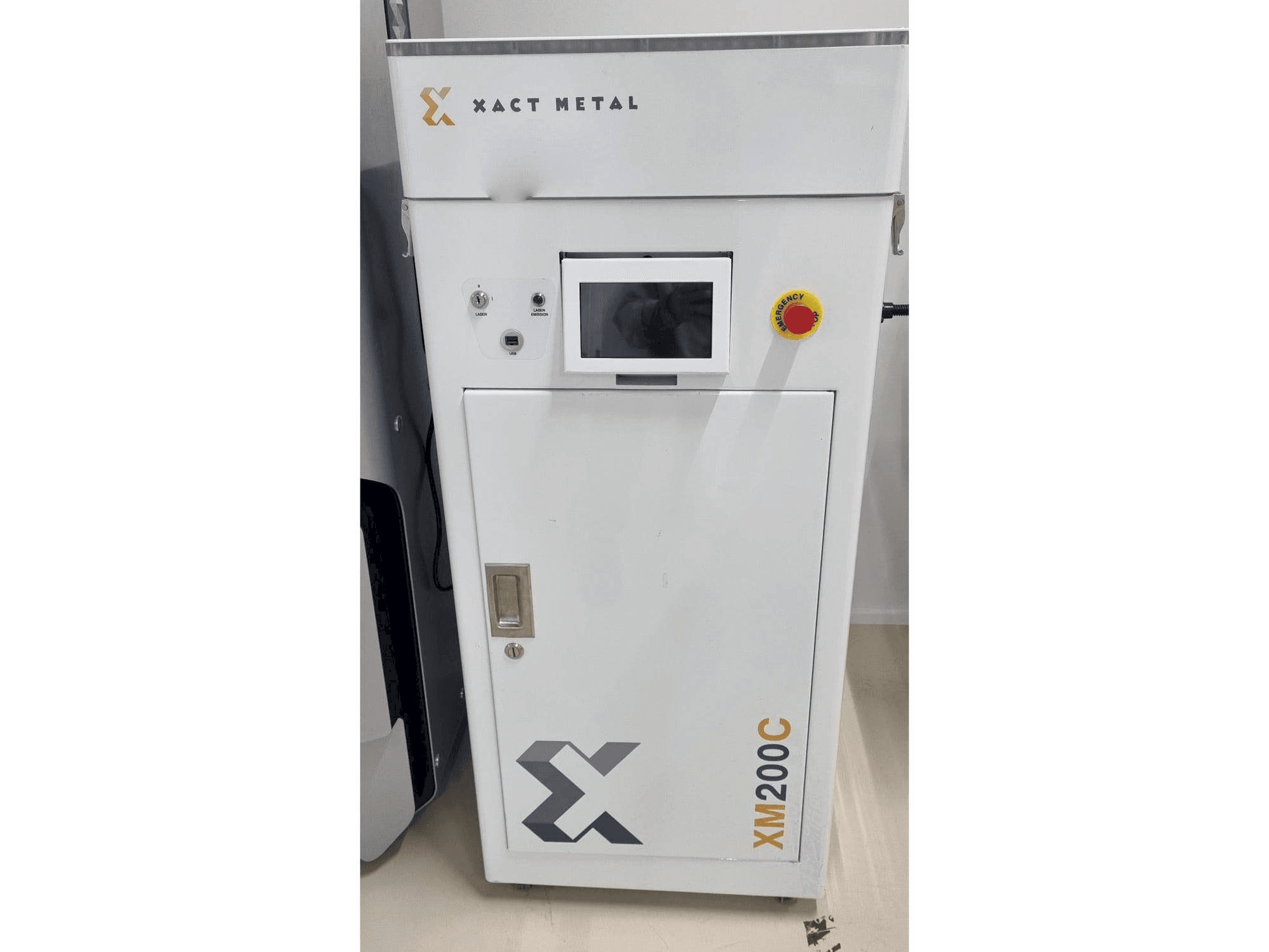Masina XACT METAL XM200C-E eestvaade