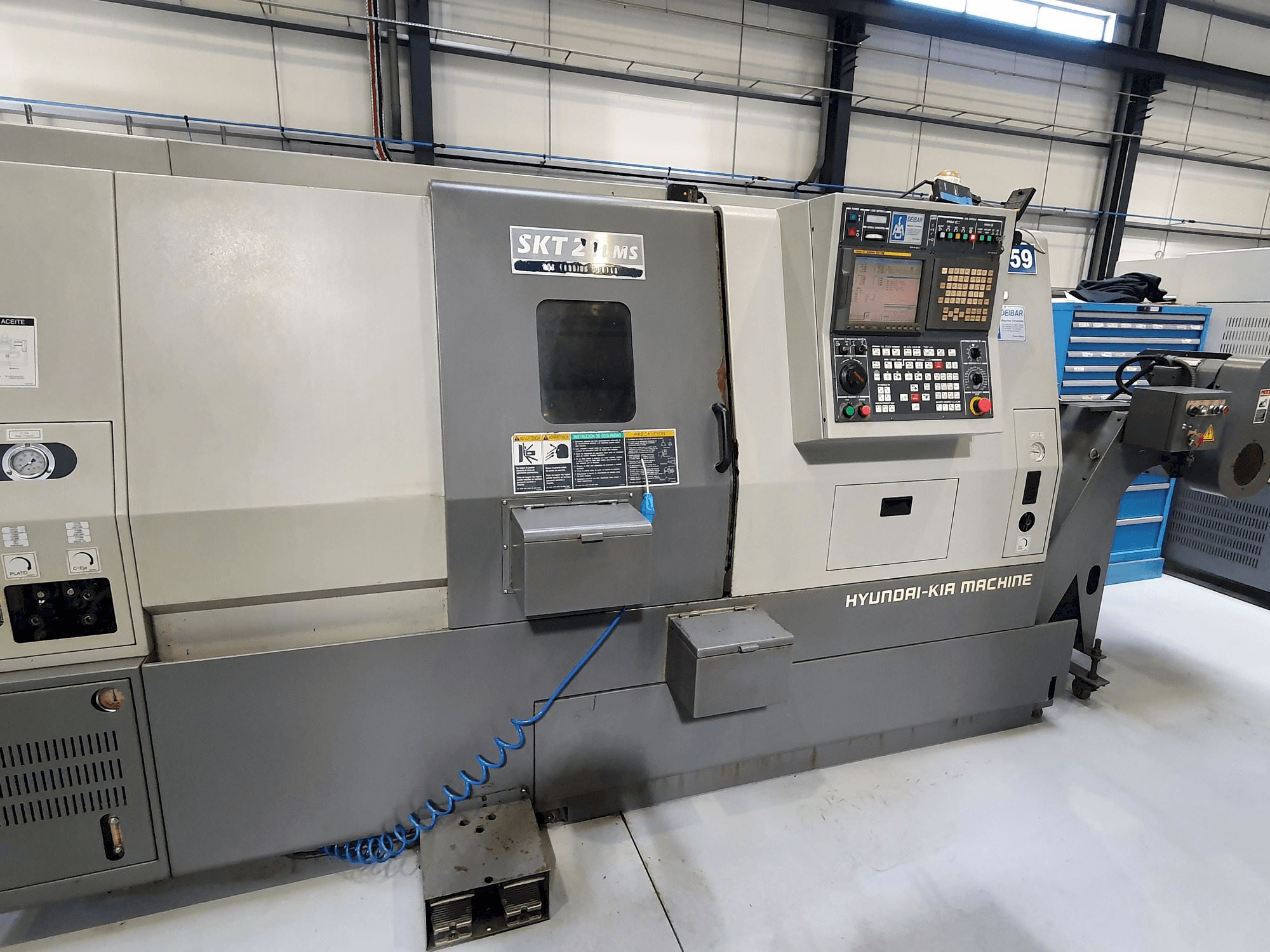 Masina Hyundai SKT21LMS eestvaade