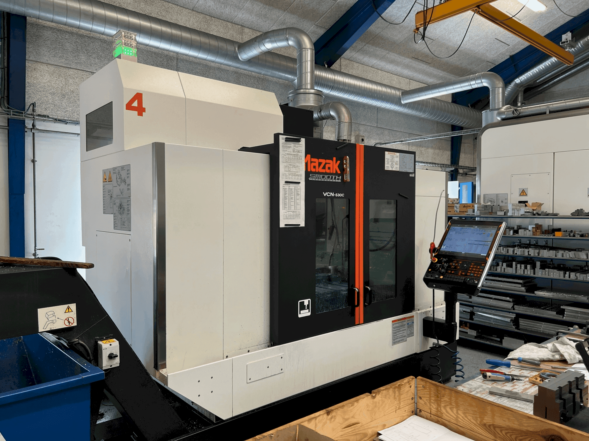 Masina Mazak VCN-530C eestvaade