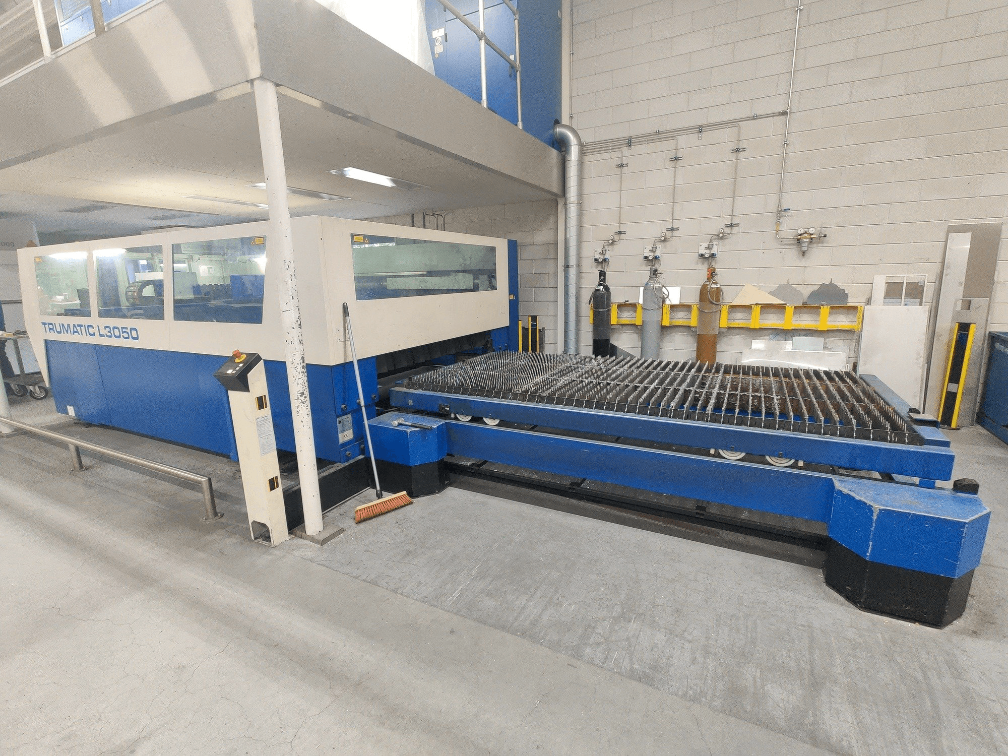 Masina Trumpf Trumatic L3050 eestvaade