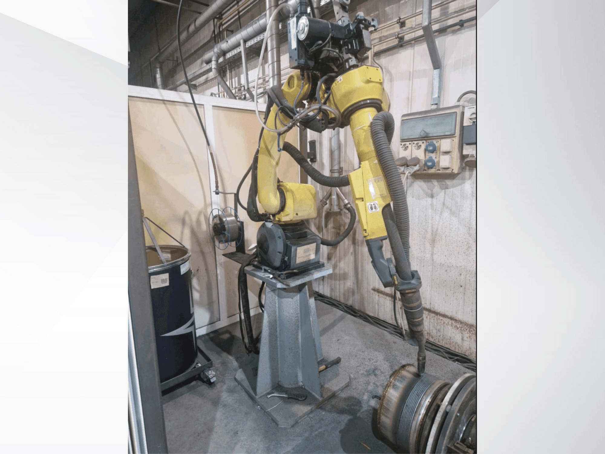 Masina FANUC ARC Mate 100iC eestvaade