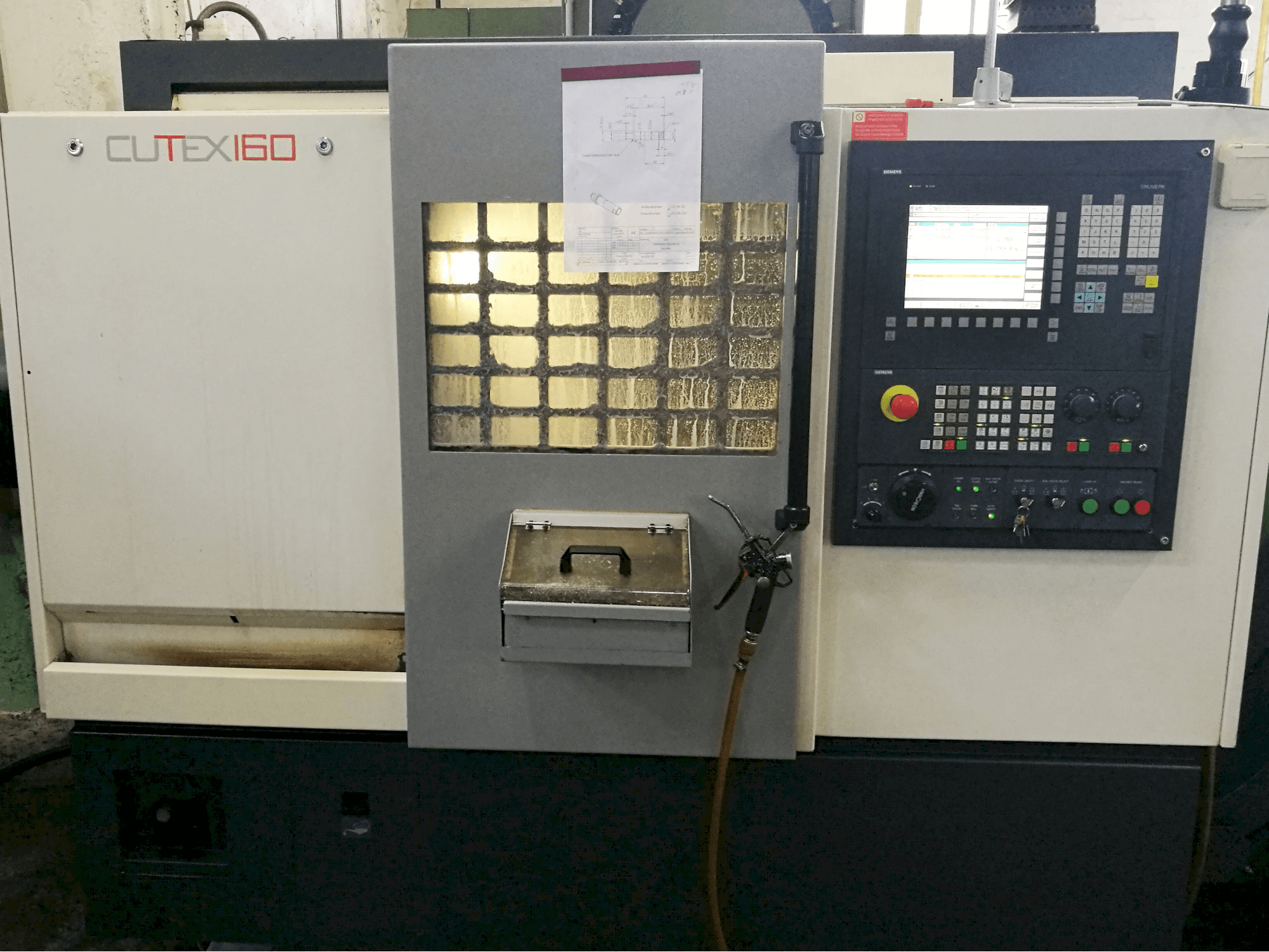 Masina HWACHEON CUTEX-160 eestvaade