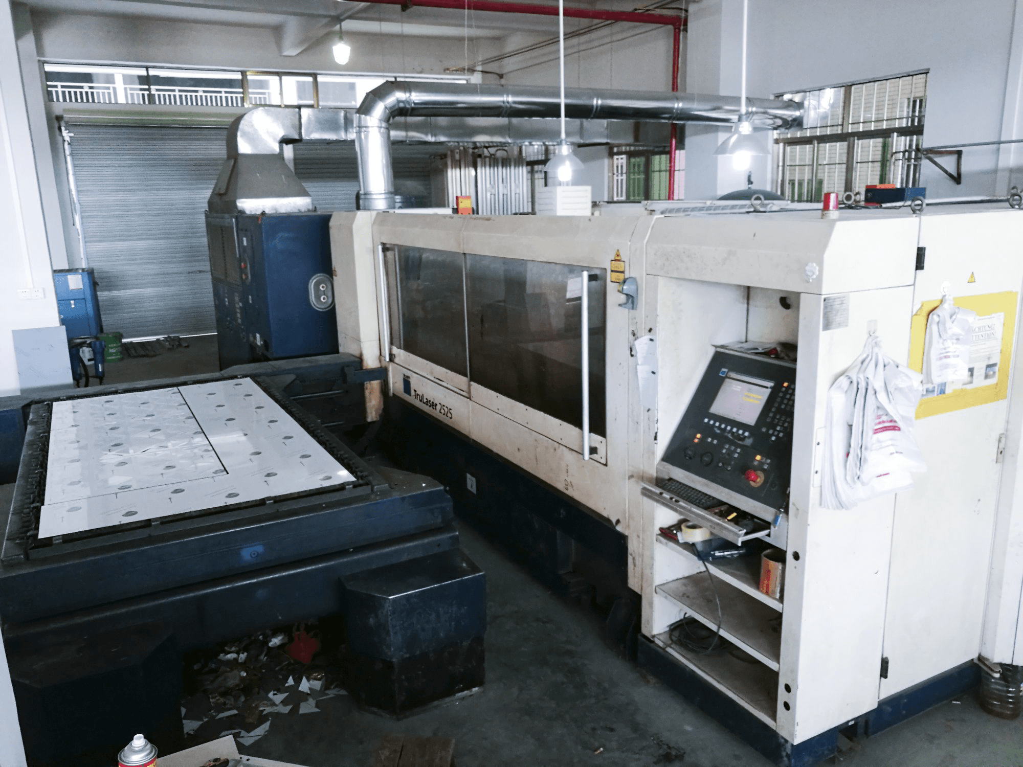 Masinavaade Trumpf TruLaser 2525 paremalt