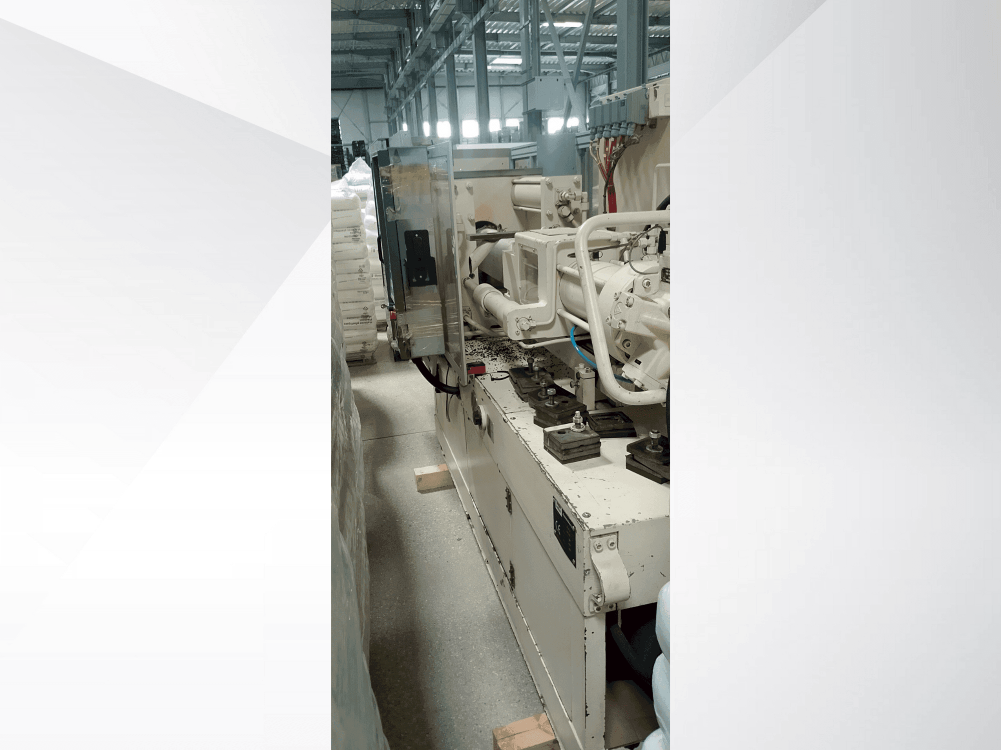 Masina Krauss Maffei 340 c2/80 külgvaade