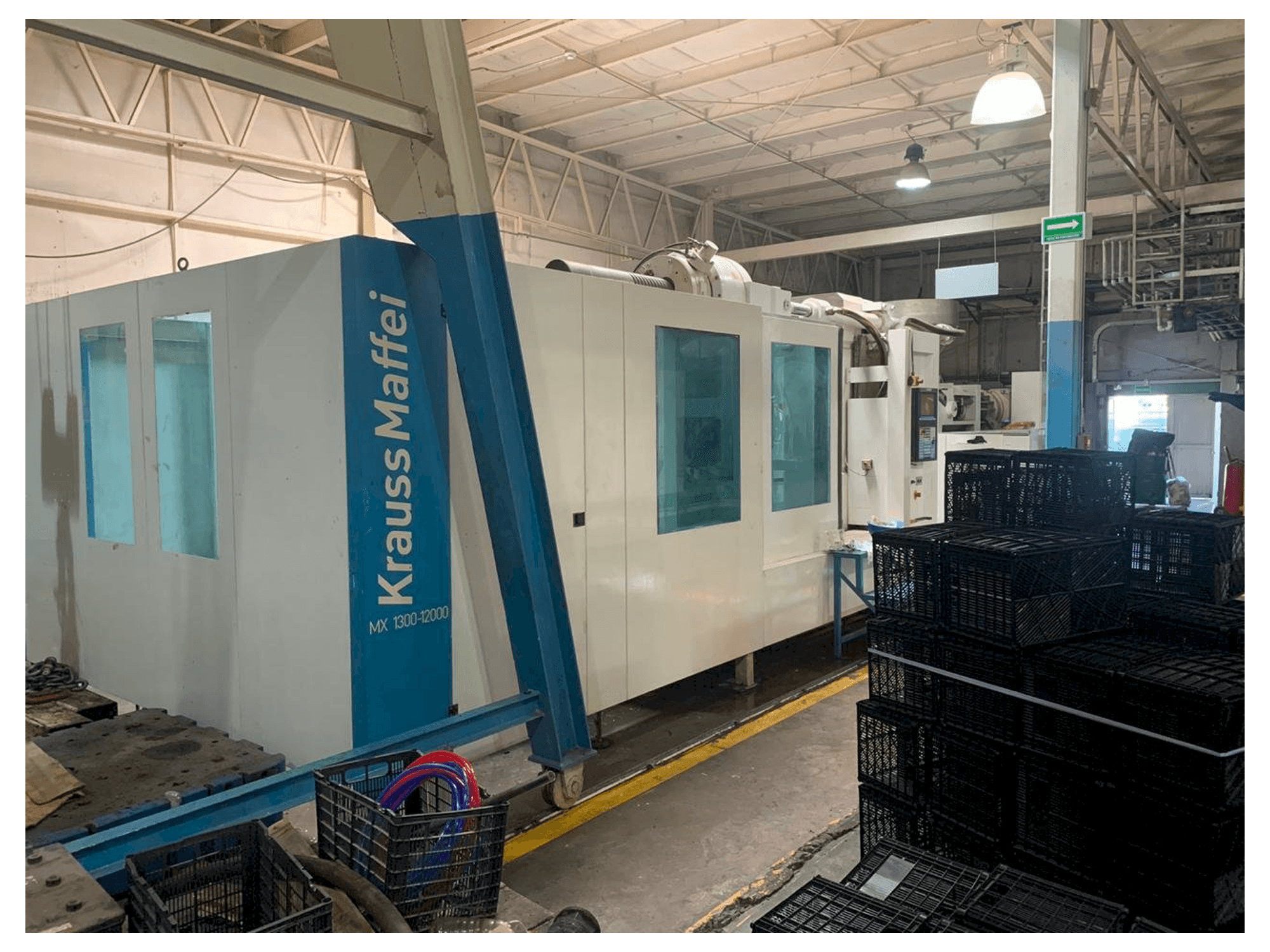 Masina Krauss Maffei 1300-12000 MX eestvaade