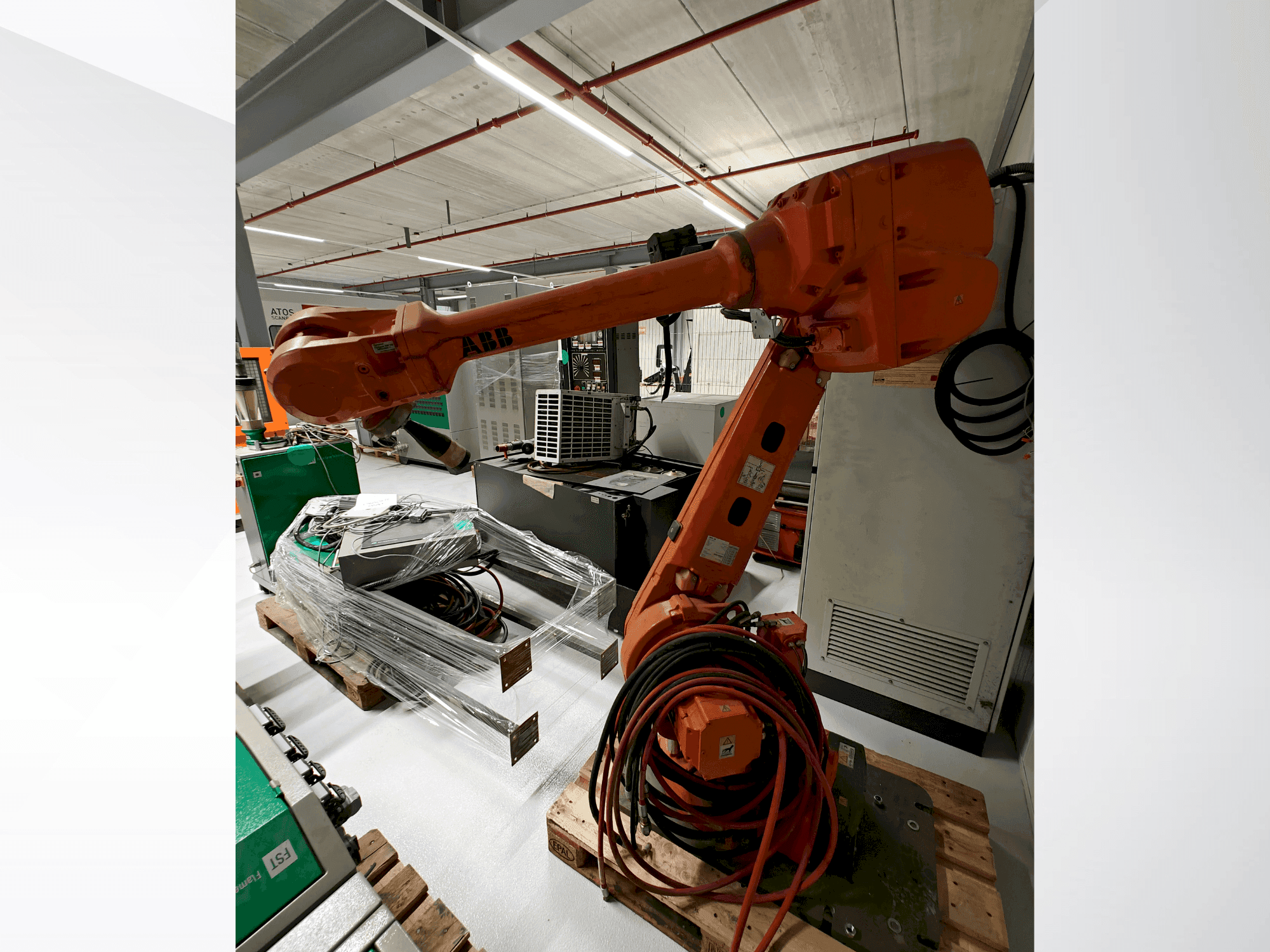 Masina ABB IRB 4600 eestvaade