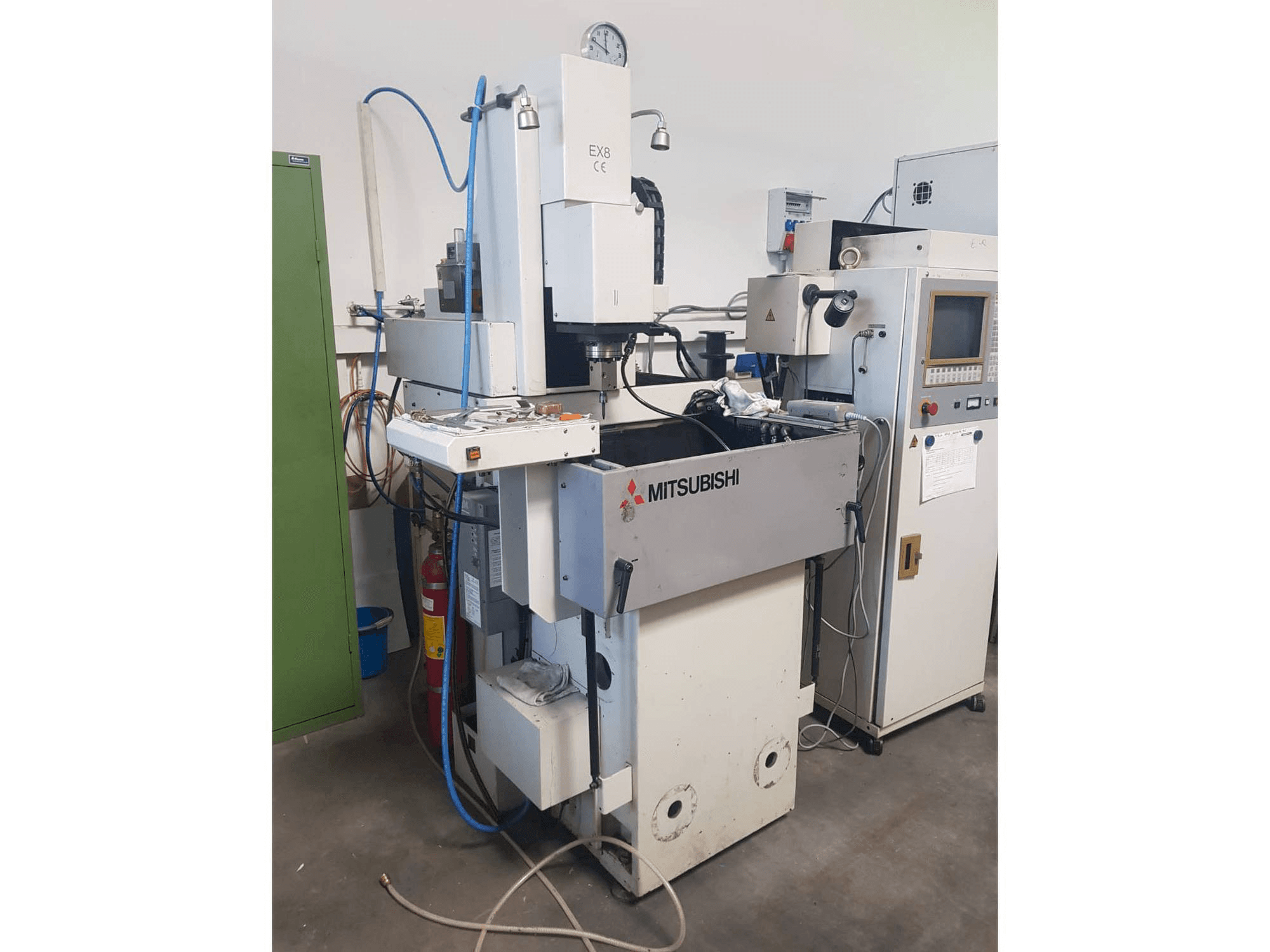 Masina Mitsubishi EX 8 eestvaade