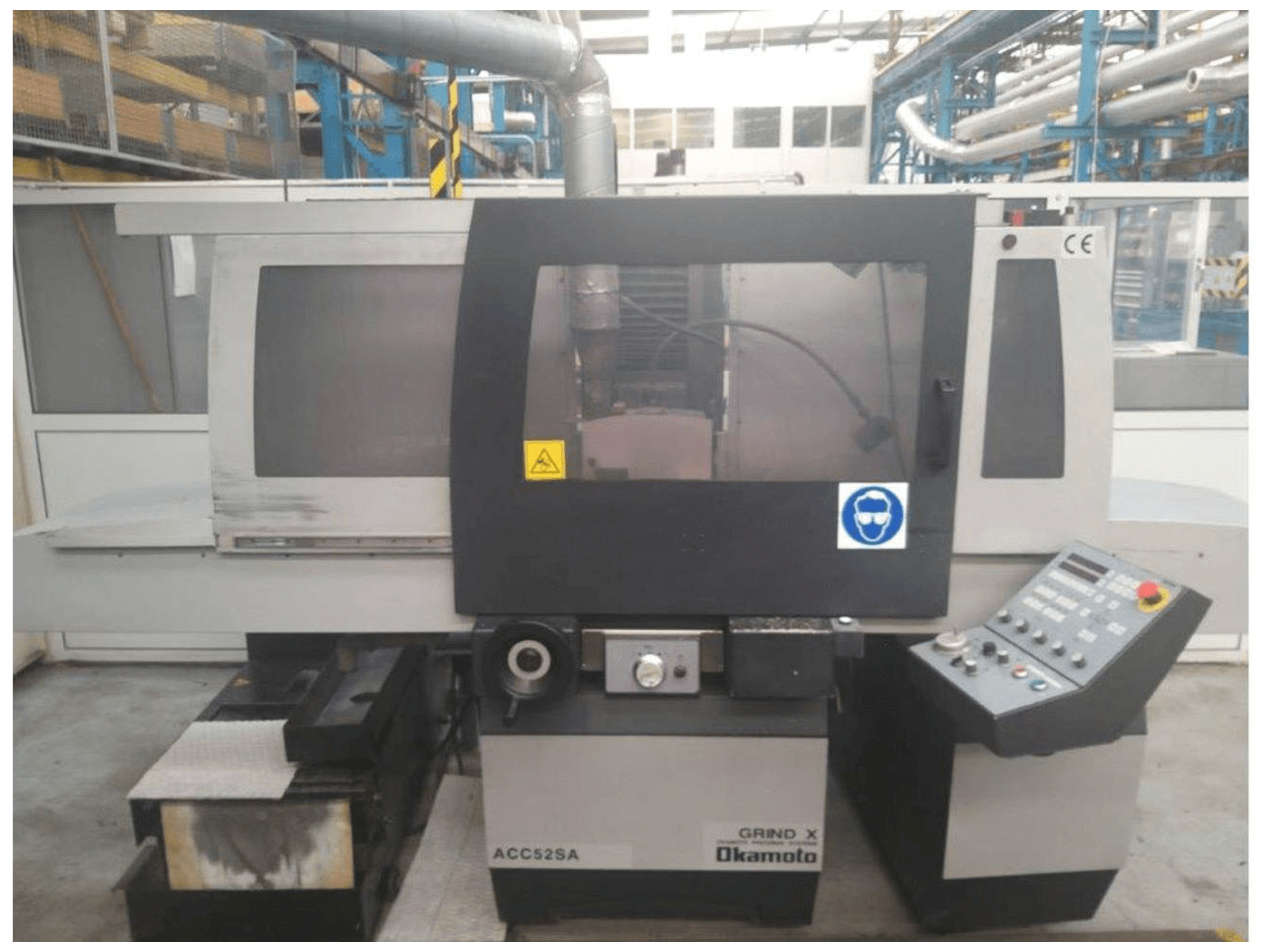 Masina OKAMOTO ACC 52SA eestvaade