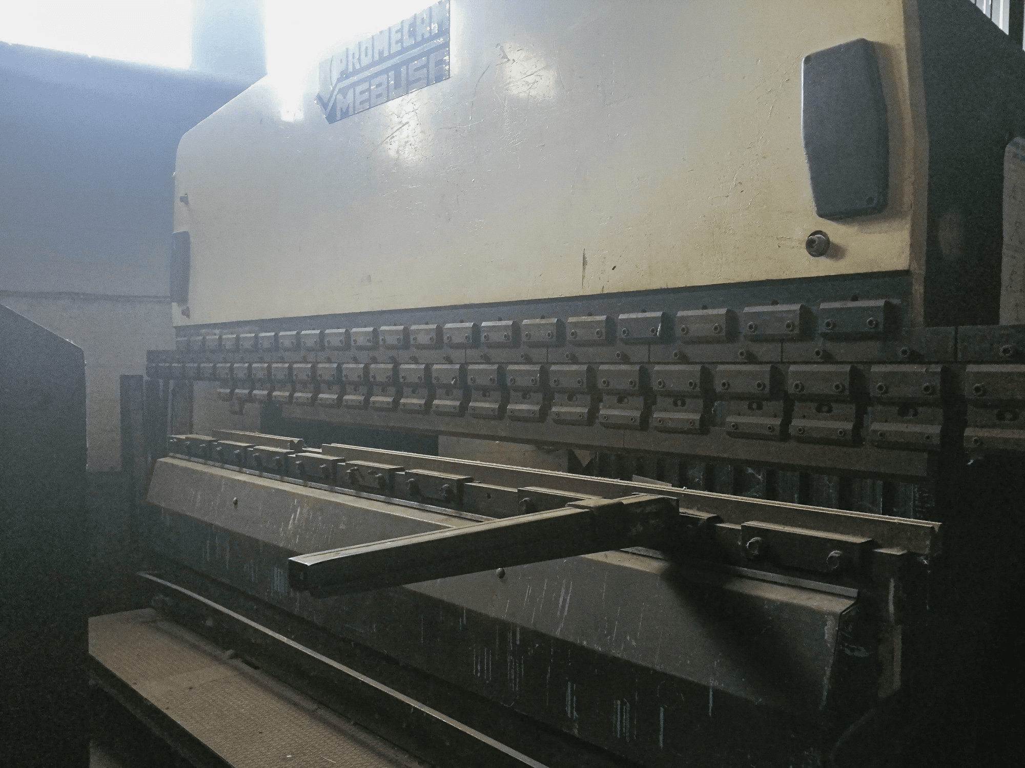 Masinavaade PROMECAM MEBUSA RG 204 paremalt